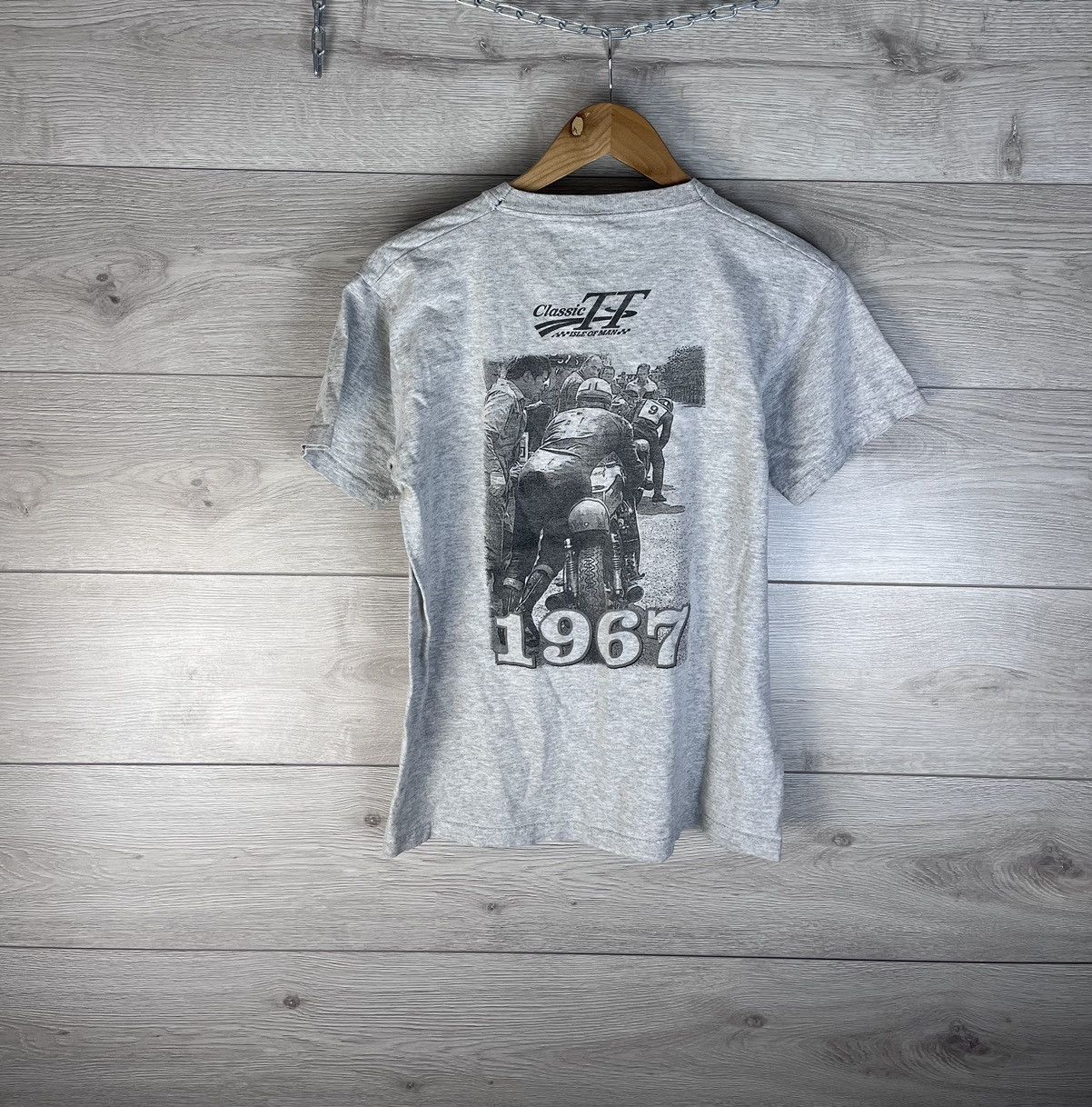Fruit Of The Loom Vintage men’s t-shirt Moro merch Agostini V Hailwood size m Size US M / EU 48-50 / 2 - 2 Thumbnail