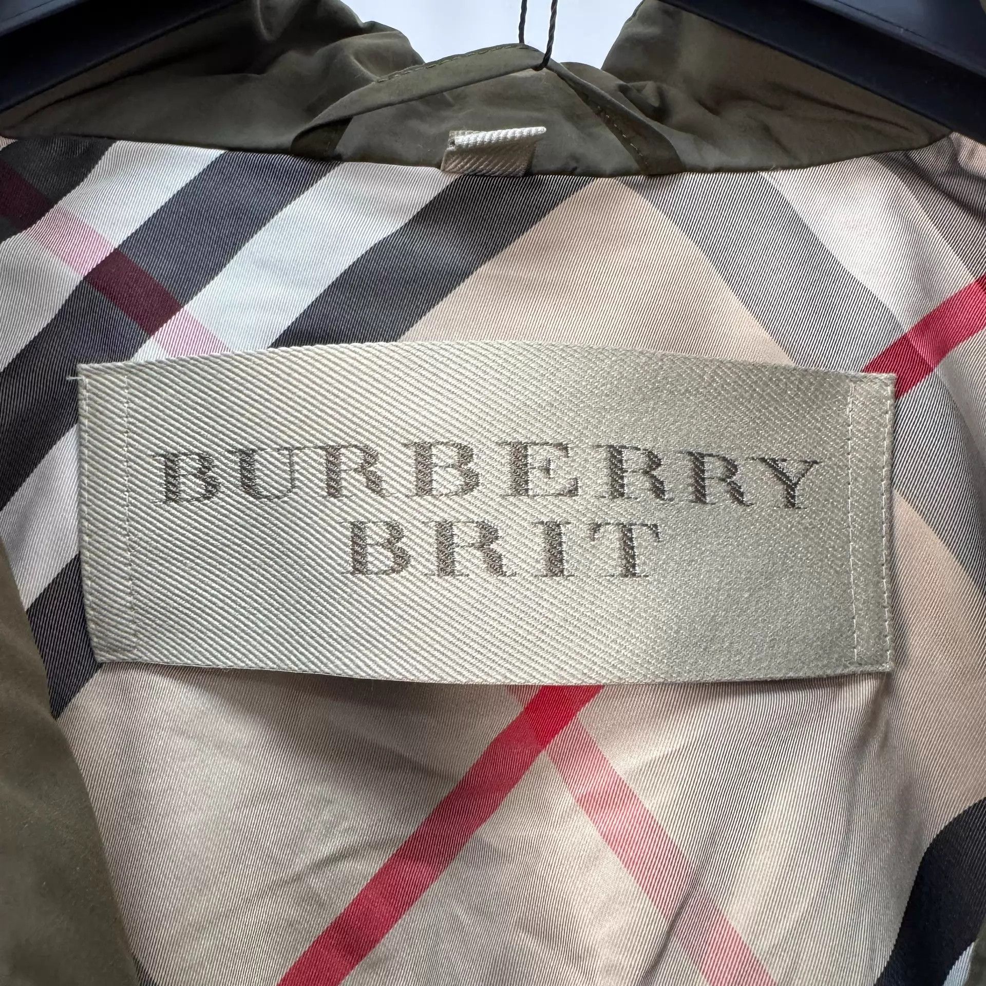 Burberry Burberry quilted fur trim down coat M 99 new Size M / US 6-8 / IT 42-44 - 5 Thumbnail