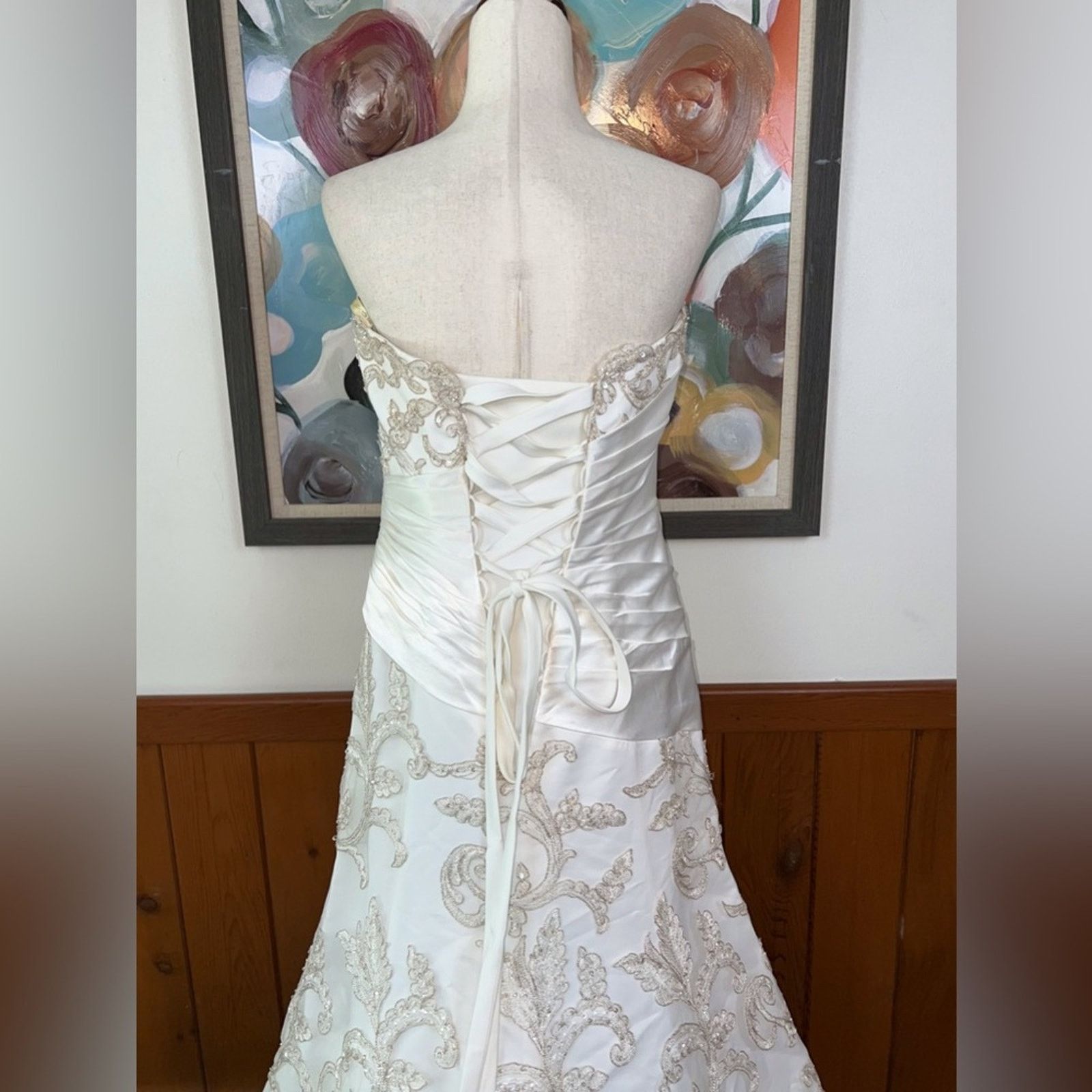 Other Forever Yours Embroidered Lace Overlay Corset Wedding Gown! Size M / US 6-8 / IT 42-44 - 9 Thumbnail
