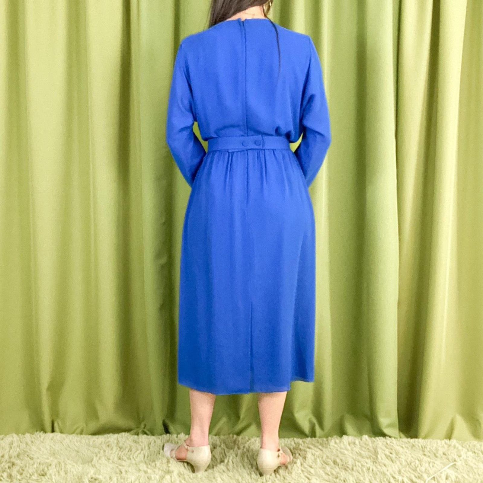 Vintage 80s Vintage Royal Blue Bat Wing Midi Dress with Beaded Belt Size M / US 6-8 / IT 42-44 - 4 Thumbnail