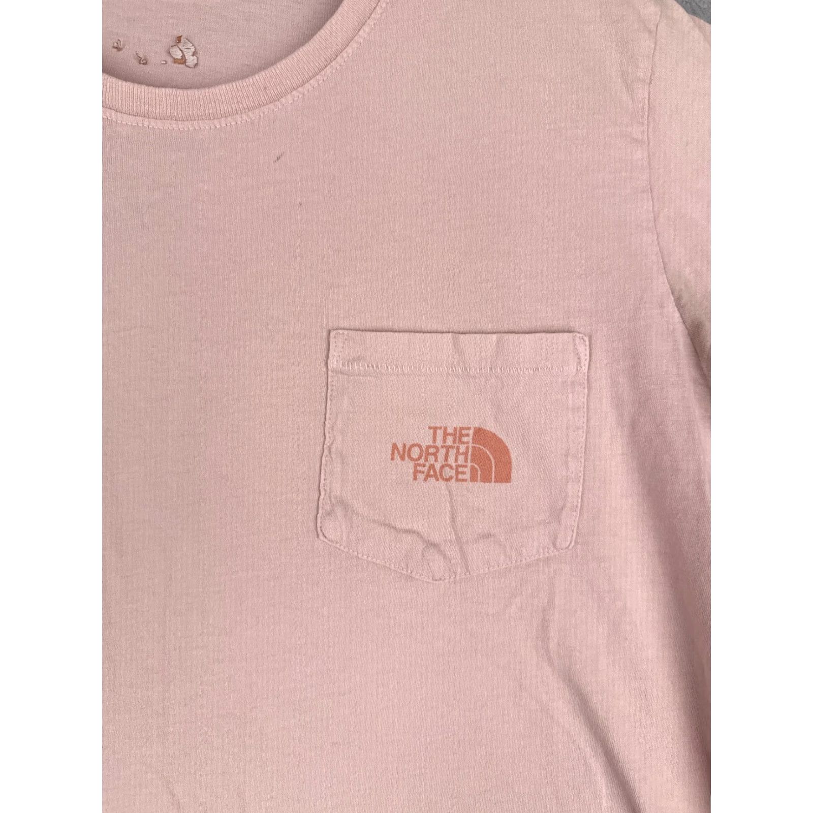 The North Face VINTAGE The North Face Women's T-Shirt Casual Short Sleeve Cotton Pink 90s Outdoor Medium Girls Size M / US 6-8 / IT 42-44 - 6 Thumbnail