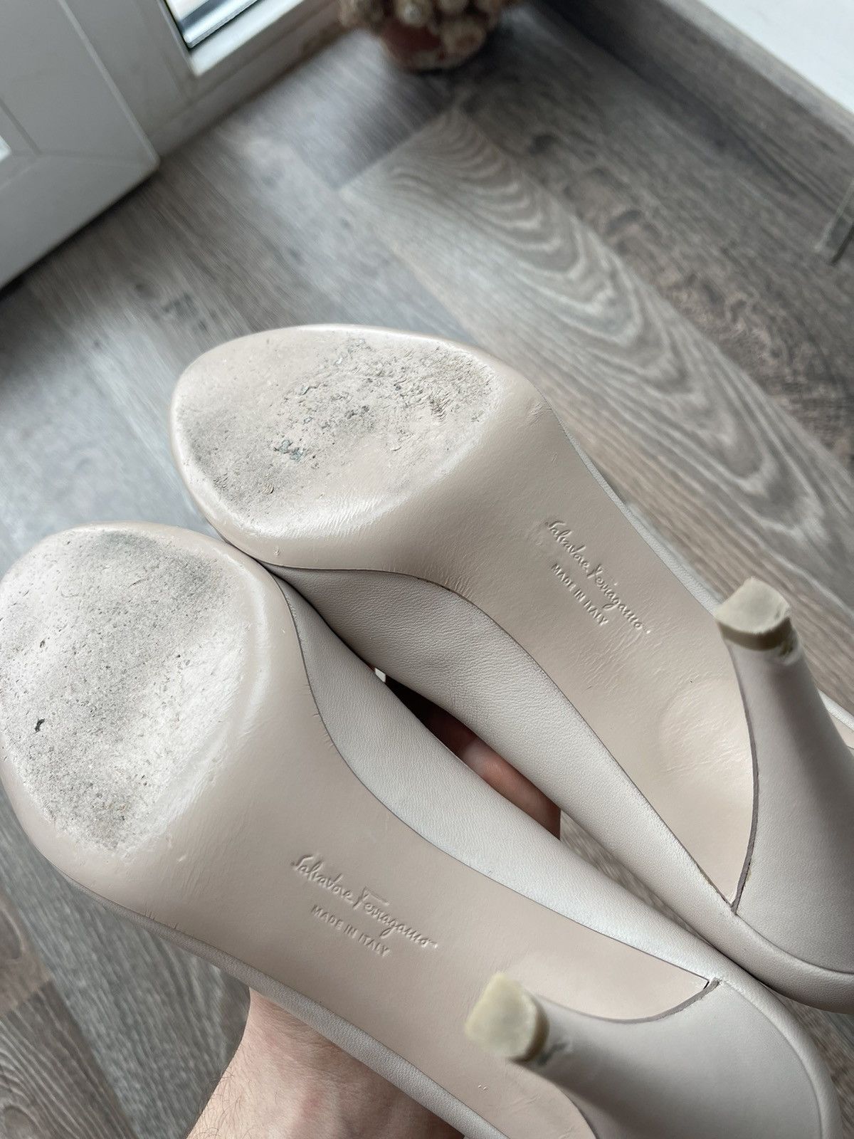 Salvatore Ferragamo × Vintage 😍Leather Pumps Salvatore Ferragamo Heels beige vintage Size US 8 / IT 38 - 8 Thumbnail