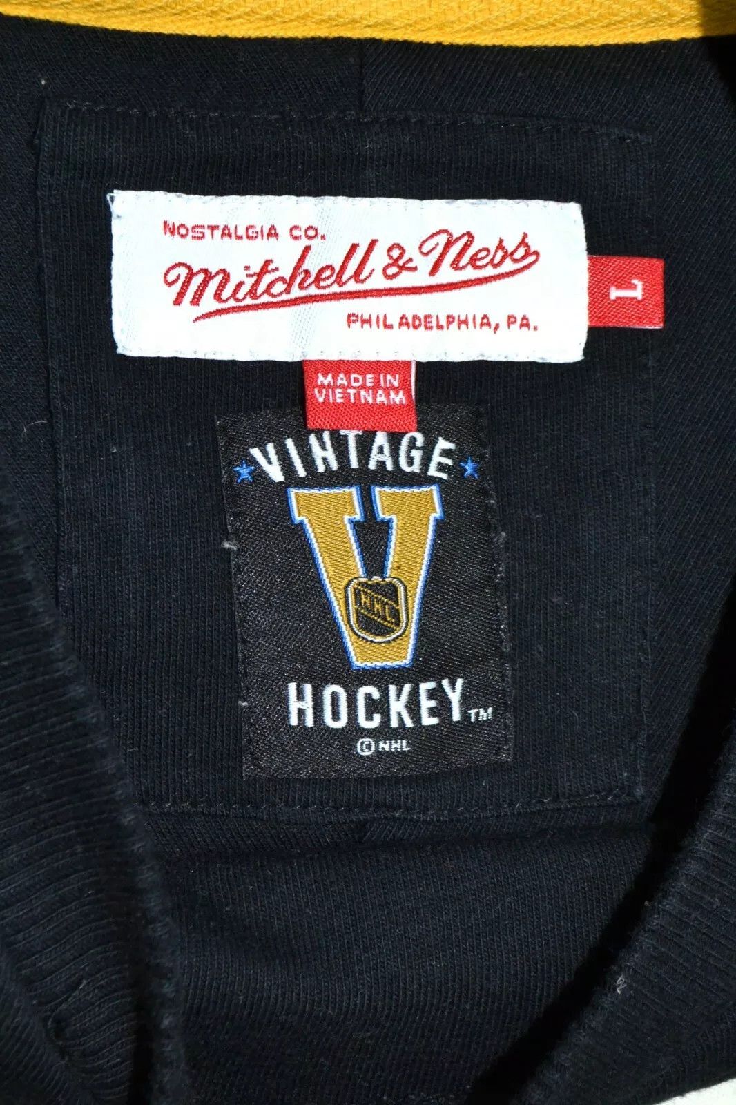 Mitchell & Ness NHL PITTSBURGH PENGUINS JERSEY MITCHELL&NESS SIZE L ADULT Size US L / EU 52-54 / 3 - 6 Thumbnail