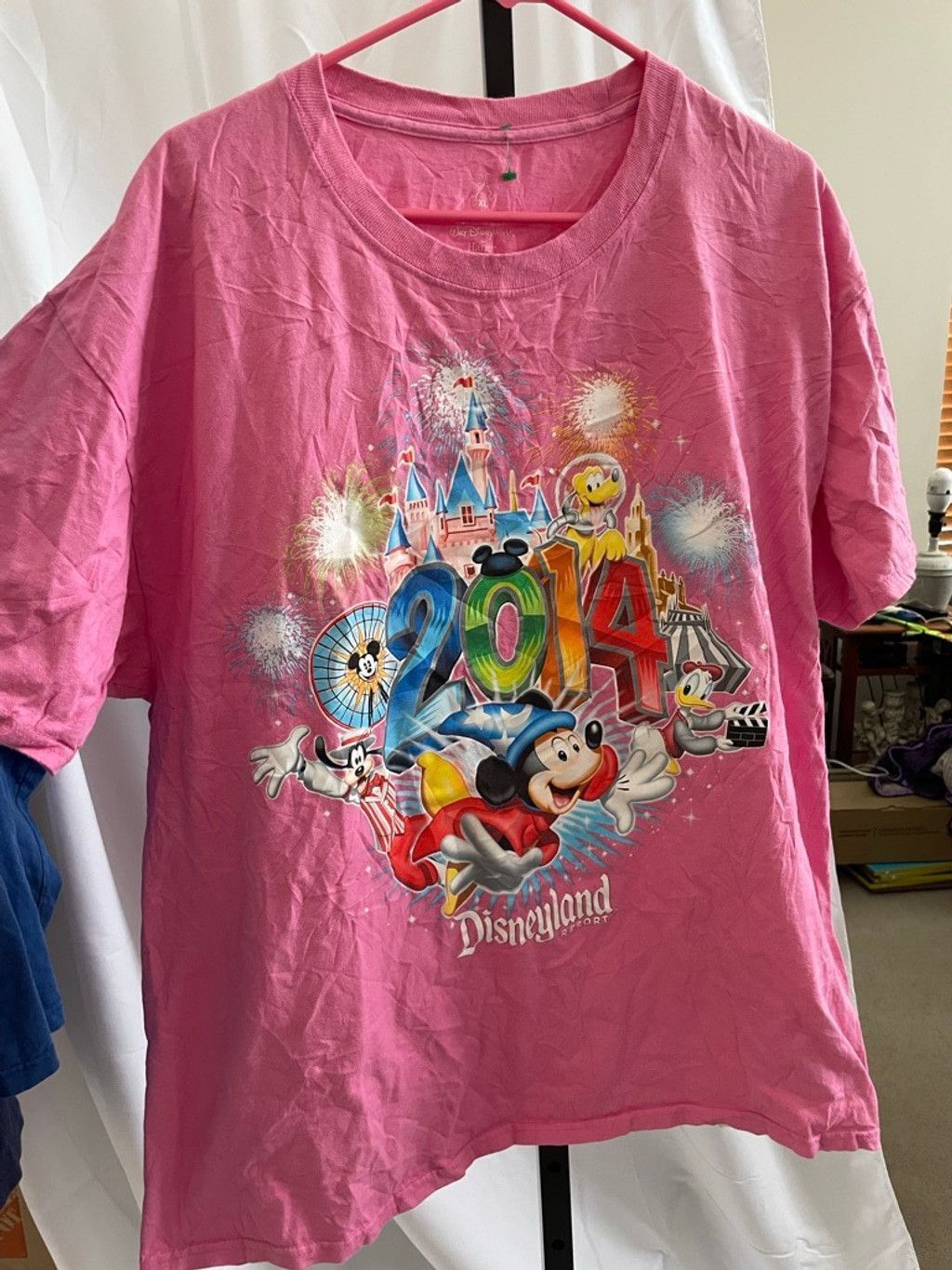 Disney Men Hanes Disneyland Short Sleeve Tee XL Pink Size US XL / EU 56 / 4 - 2 Thumbnail