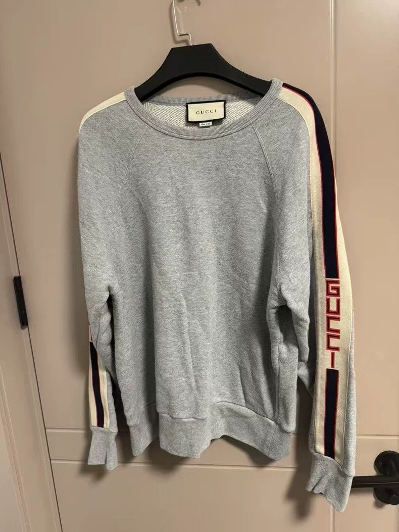 Gucci Gucci Gray arm side logo sweatshirt 2505-Nextarrow Size US S / EU 44-46 / 1 - 1 Thumbnail