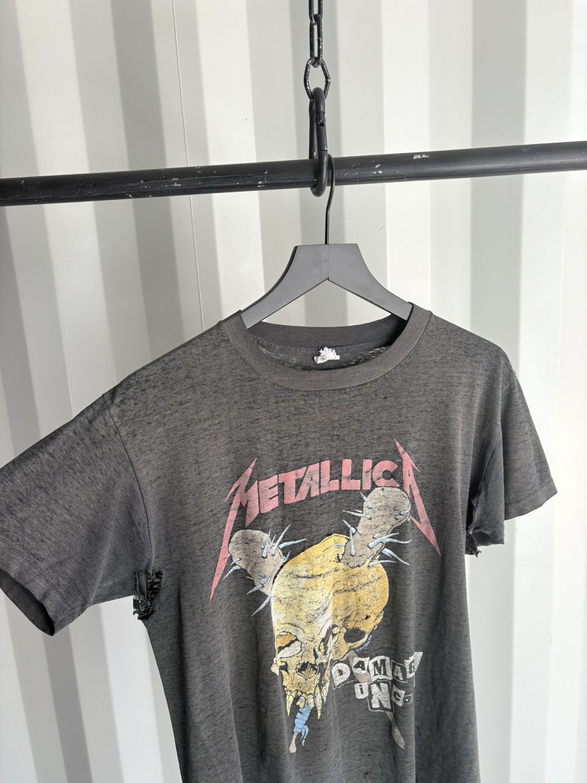 Metallica Vintage Metallica Thrashed Fade Distressed Shirt GRUNGE Band Size US L / EU 52-54 / 3 - 3 Thumbnail