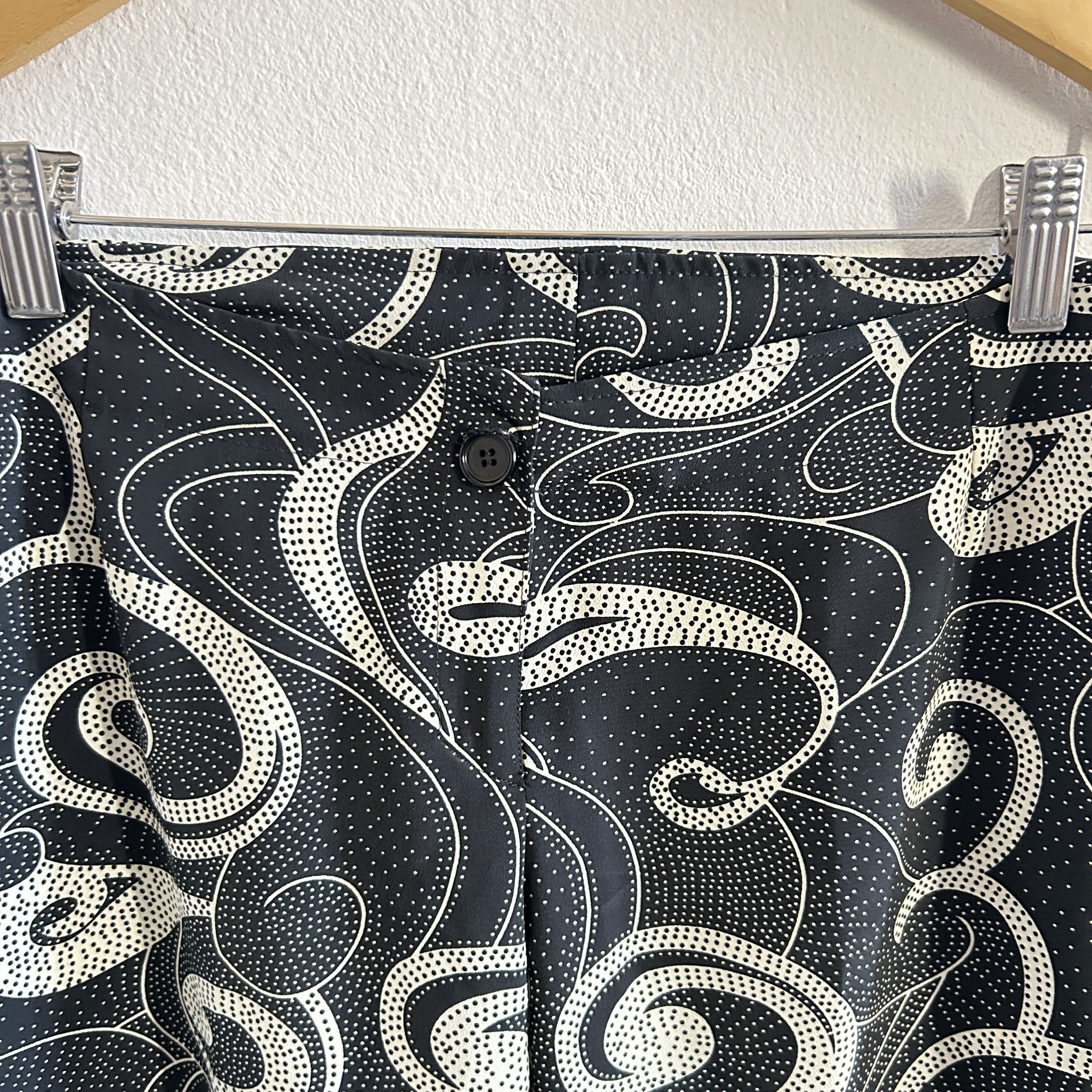 Vintage Vintage Y2k Monochrome Swirl Wide Leg Pants Size 27" / US 4 / IT 40 - 12 Thumbnail