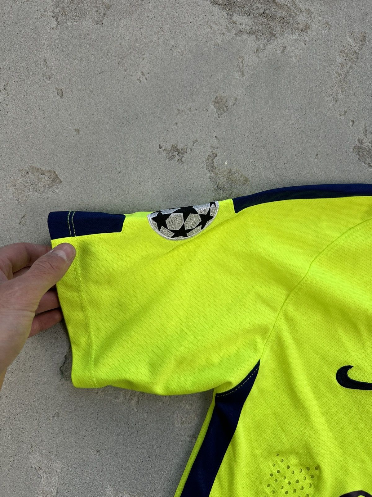 Other Nike soccer jersey Barcelona I.Racitic Size US M / EU 48-50 / 2 - 3 Thumbnail