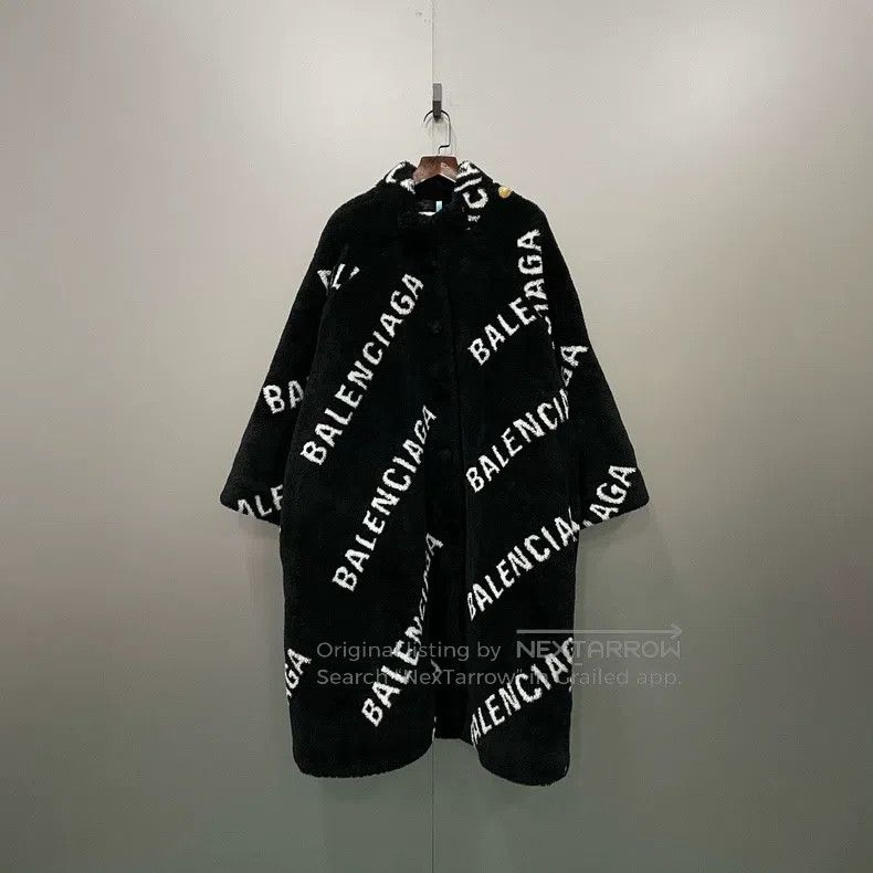 Balenciaga Balenciaga Fully Printed Barrage Teddy Coat Size XXS / US 00 / IT 34 - 1 Thumbnail