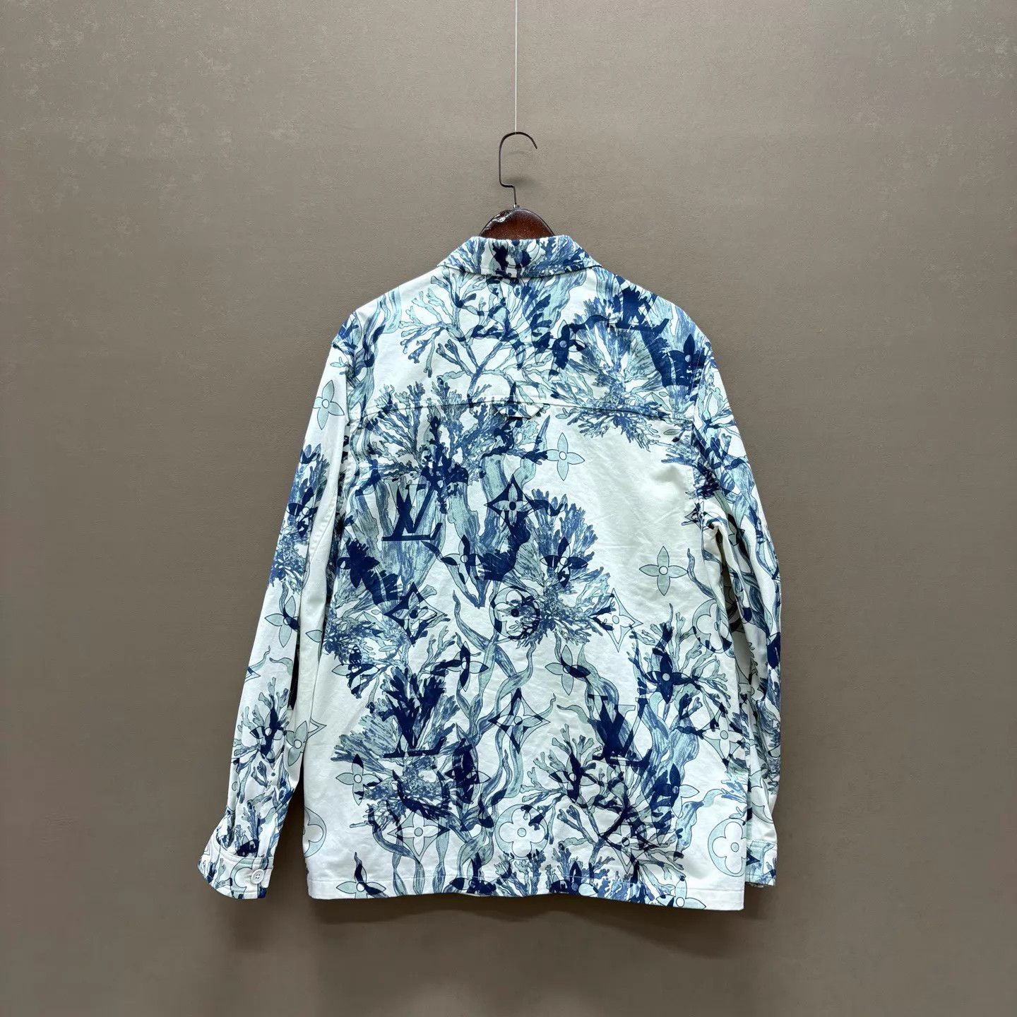 Louis Vuitton Louis Vuitton 99 New White/Blue Seaweed Print Jacket M Size US M / EU 48-50 / 2 - 2 Thumbnail