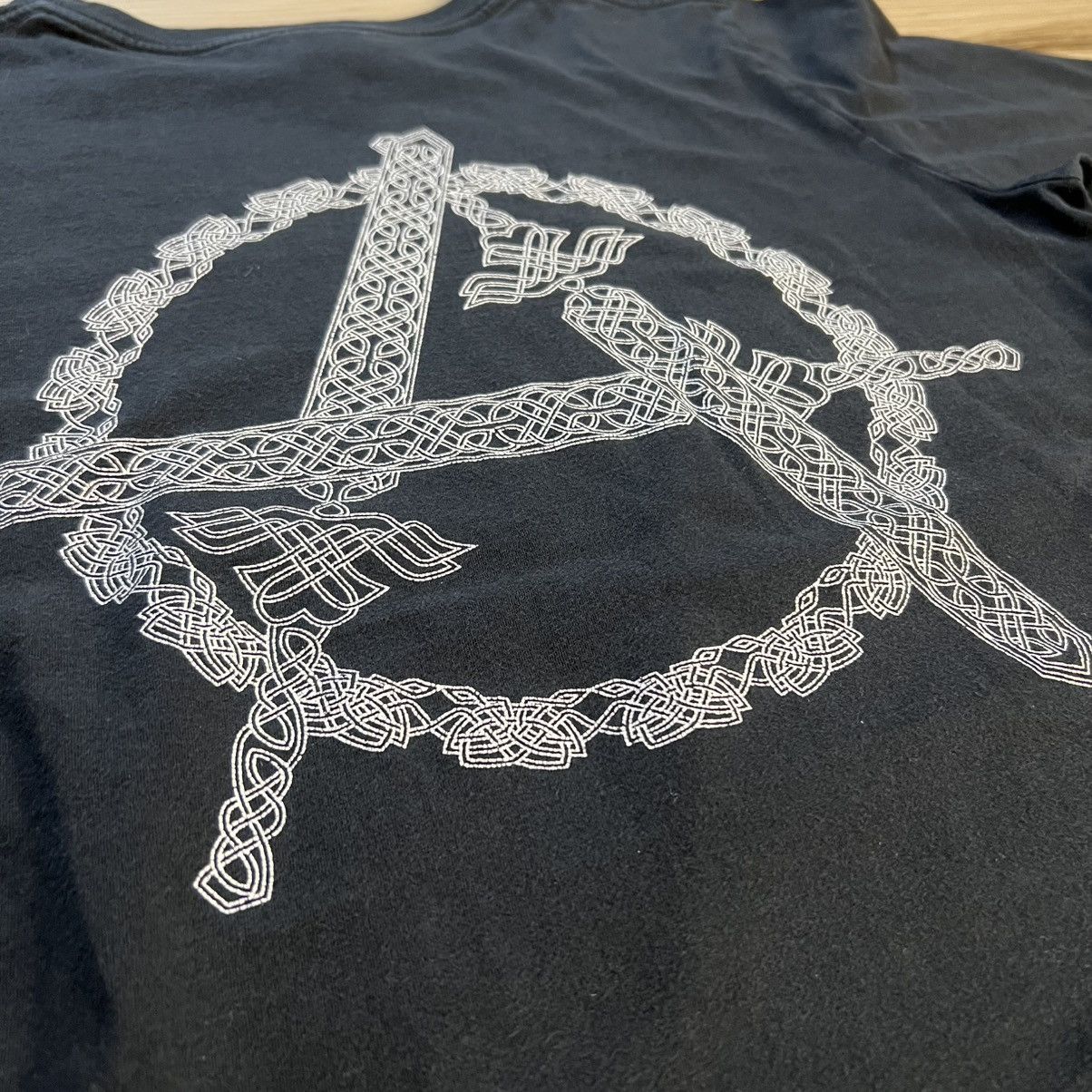 Number (N)ine Number (N)ine Celtic A Graphic T-Shirt Size US M / EU 48-50 / 2 - 9 Thumbnail