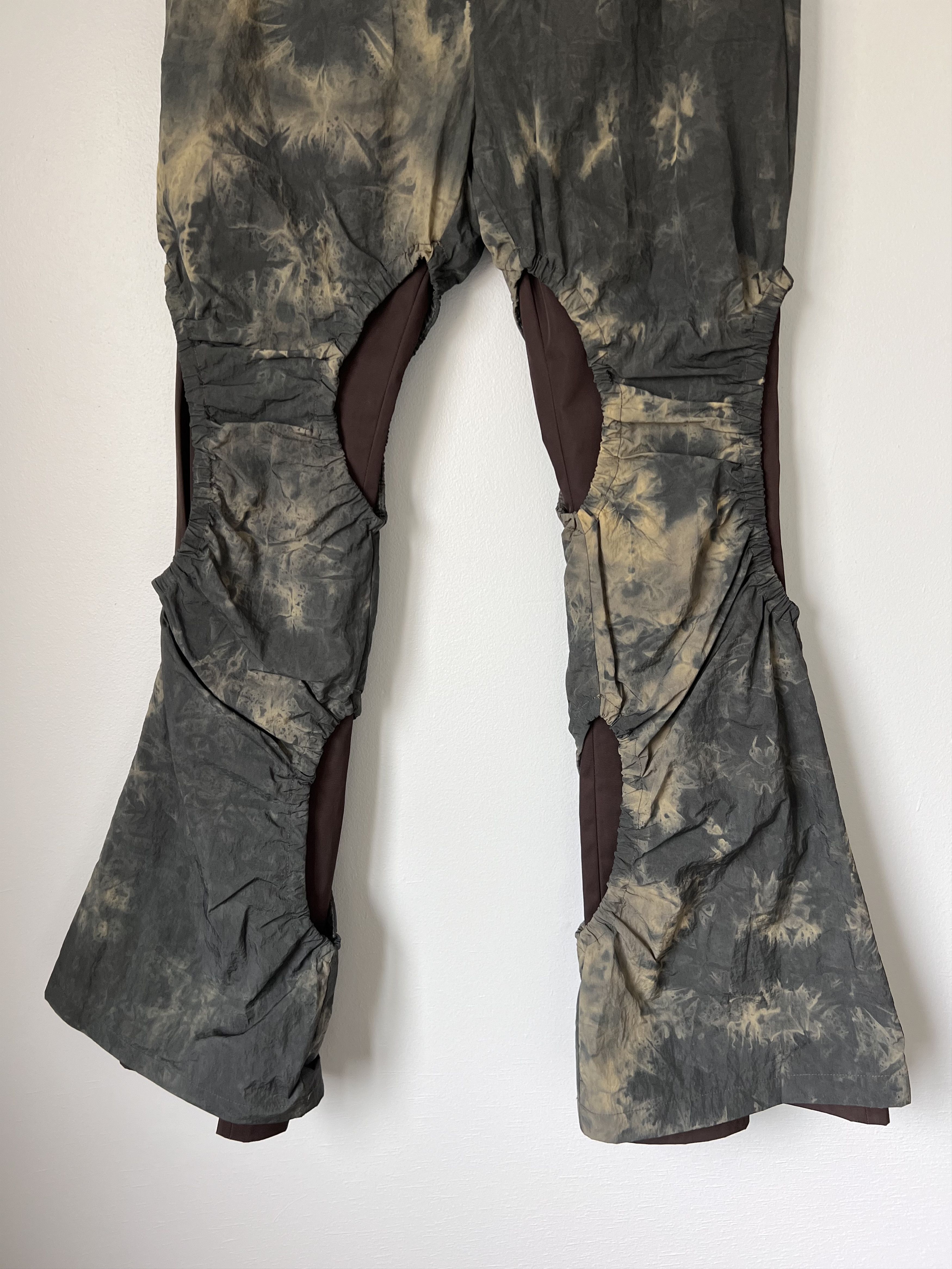 FFFPOSTALSERVICE FFFPOSTALSERVICE Jigo Flare Pants V1 in Earth Green Size US 32 / EU 48 - 3 Thumbnail
