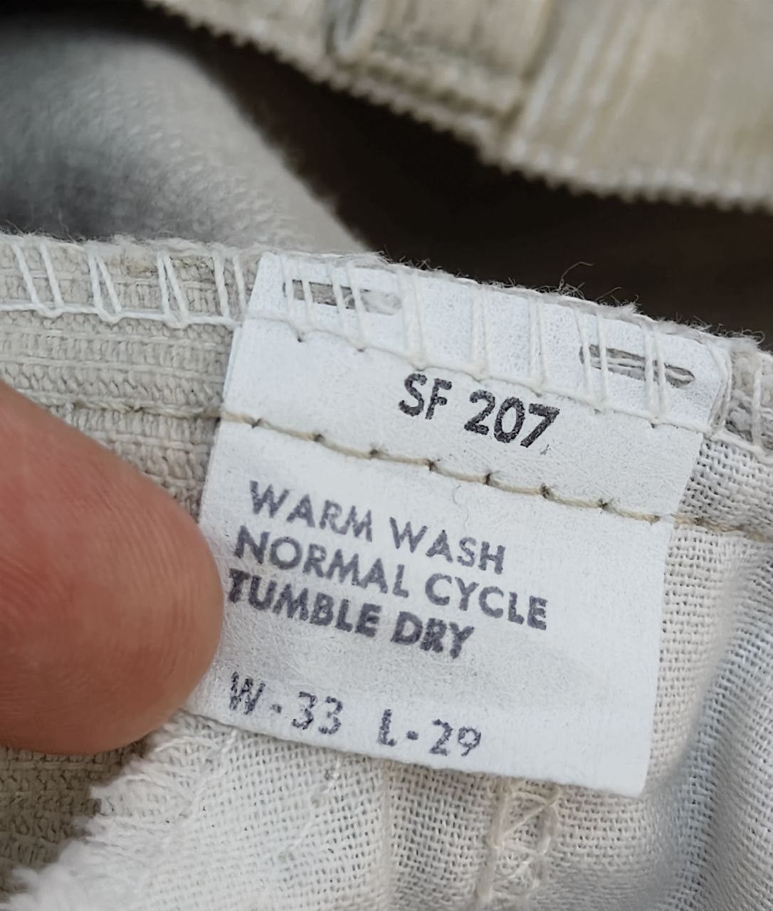 Levi's 70s Vintage Levi's Corduroy Button no 3 Size US 32 / EU 48 - 12 Thumbnail