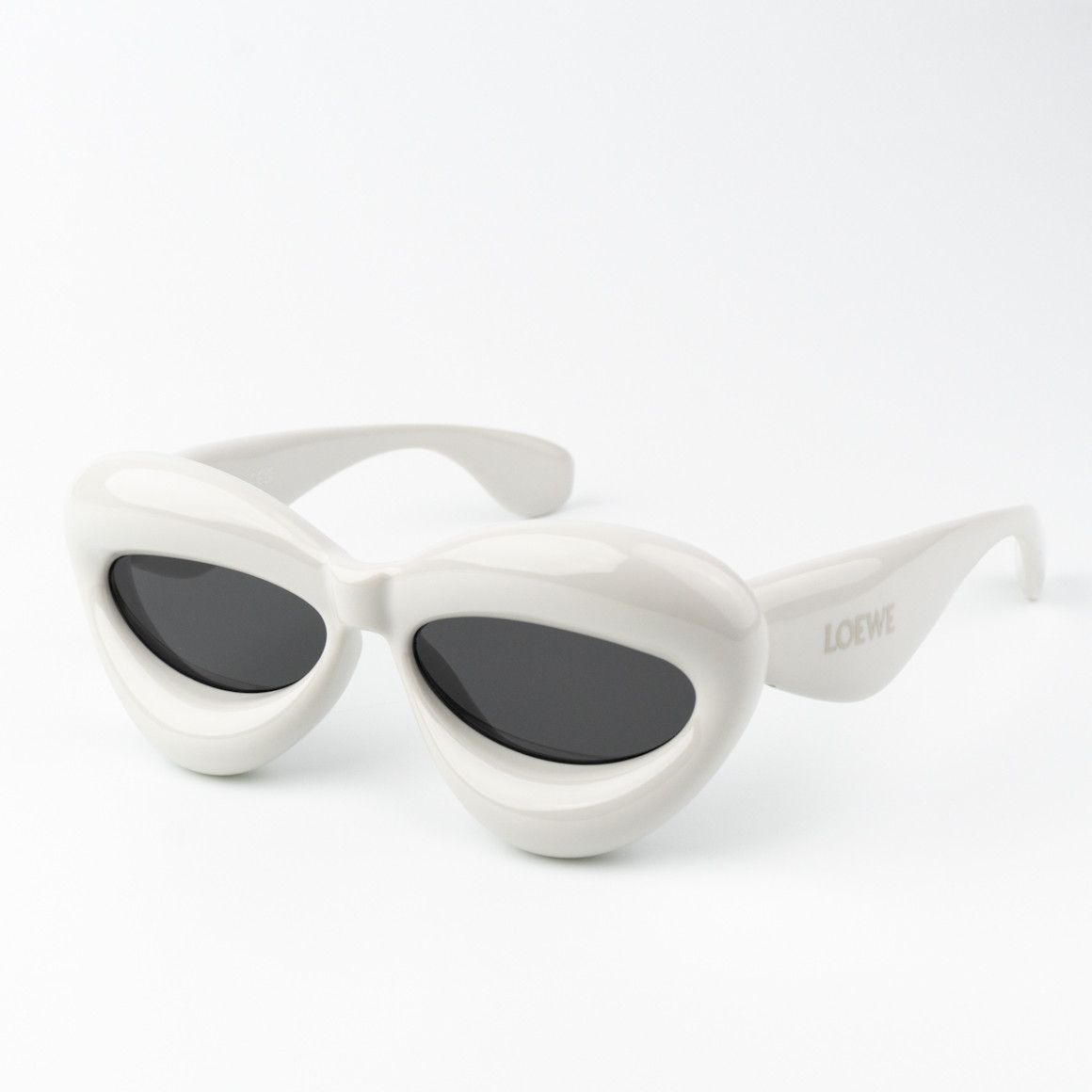 Loewe Loewe Women Sunglasses LW40097I 20A Smoke Cat Eye BRAND NEW Size ONE SIZE - 4 Thumbnail