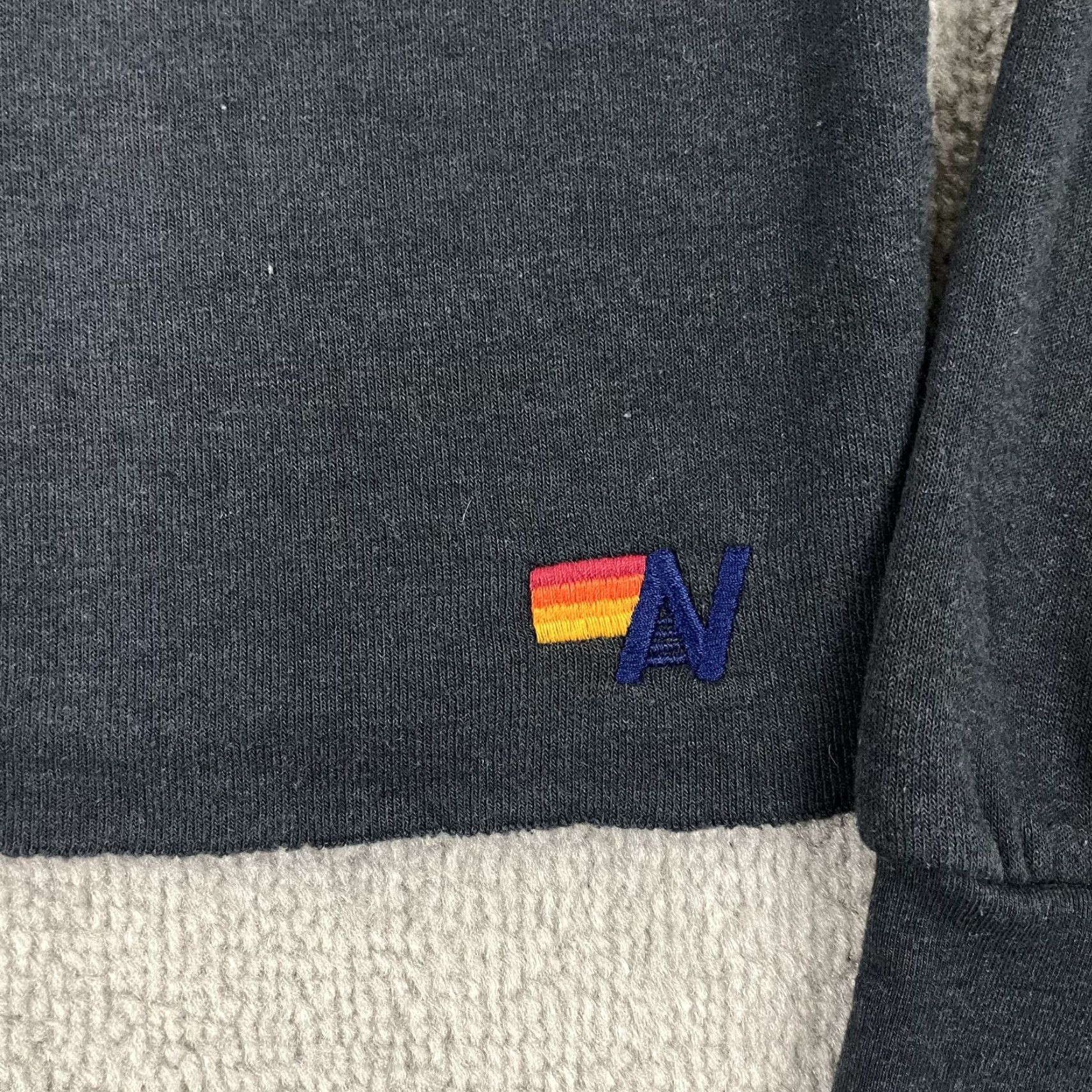Aviator Nation Aviator Nation Sweatshirt Womens Medium Gray Cropped Rainbow Lightning Bolt Crew Size M / US 6-8 / IT 42-44 - 3 Thumbnail