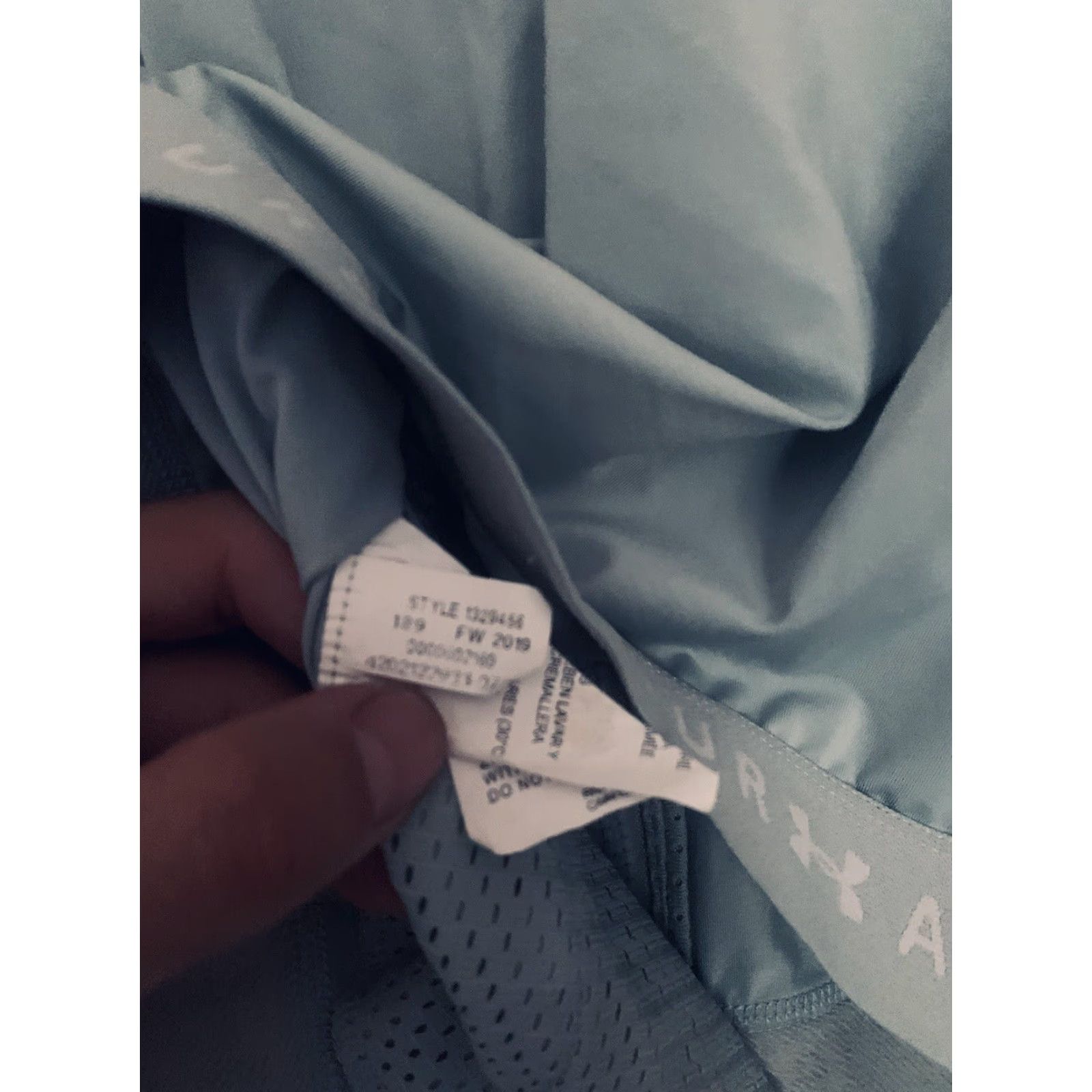 Under Armour UNDER ARMOUR Heatgear FULL ZIP TRACK JACKET BLUE L Women Size L / US 10 / IT 46 - 5 Thumbnail