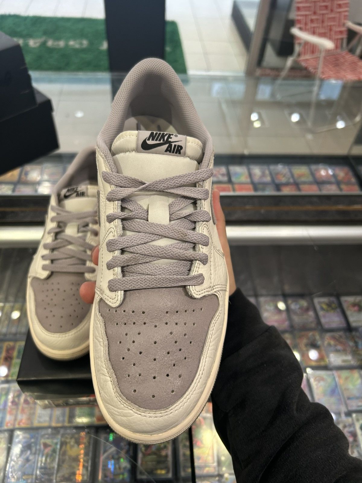 Jordan Brand Jordan 1 low atmosphere Size US 11 / EU 44 - 3 Thumbnail