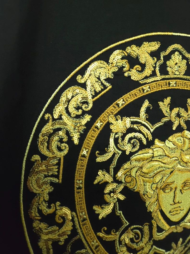 Versace Versace Heavy embroidered sequins with short sleeves Size US M / EU 48-50 / 2 - 4 Thumbnail