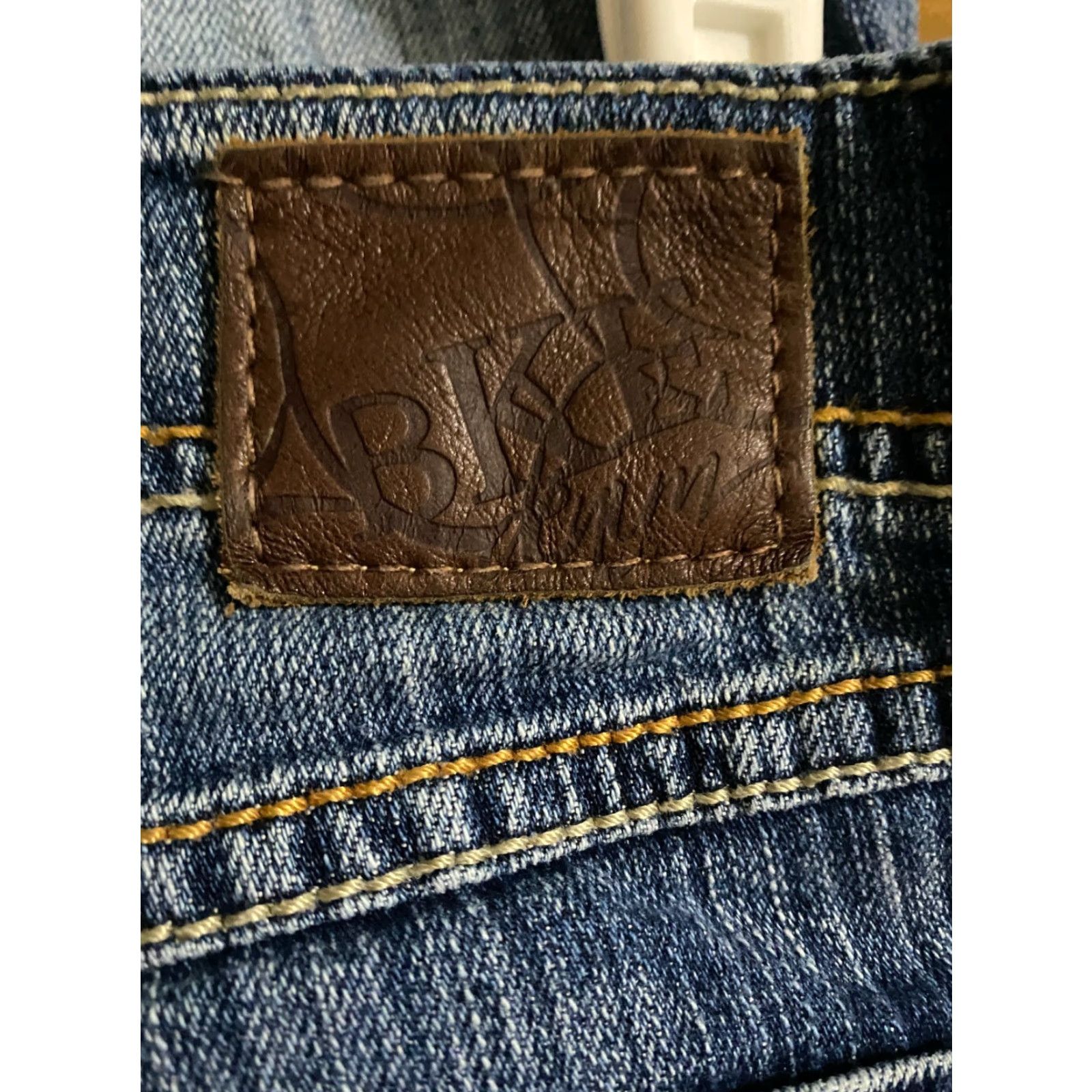 Vintage BKE Jeans Women 28 x 31.5 Denim Wendi Stretch Medium Wash Mid Rise Jeans Size 28" / US 6 / IT 42 - 3 Thumbnail