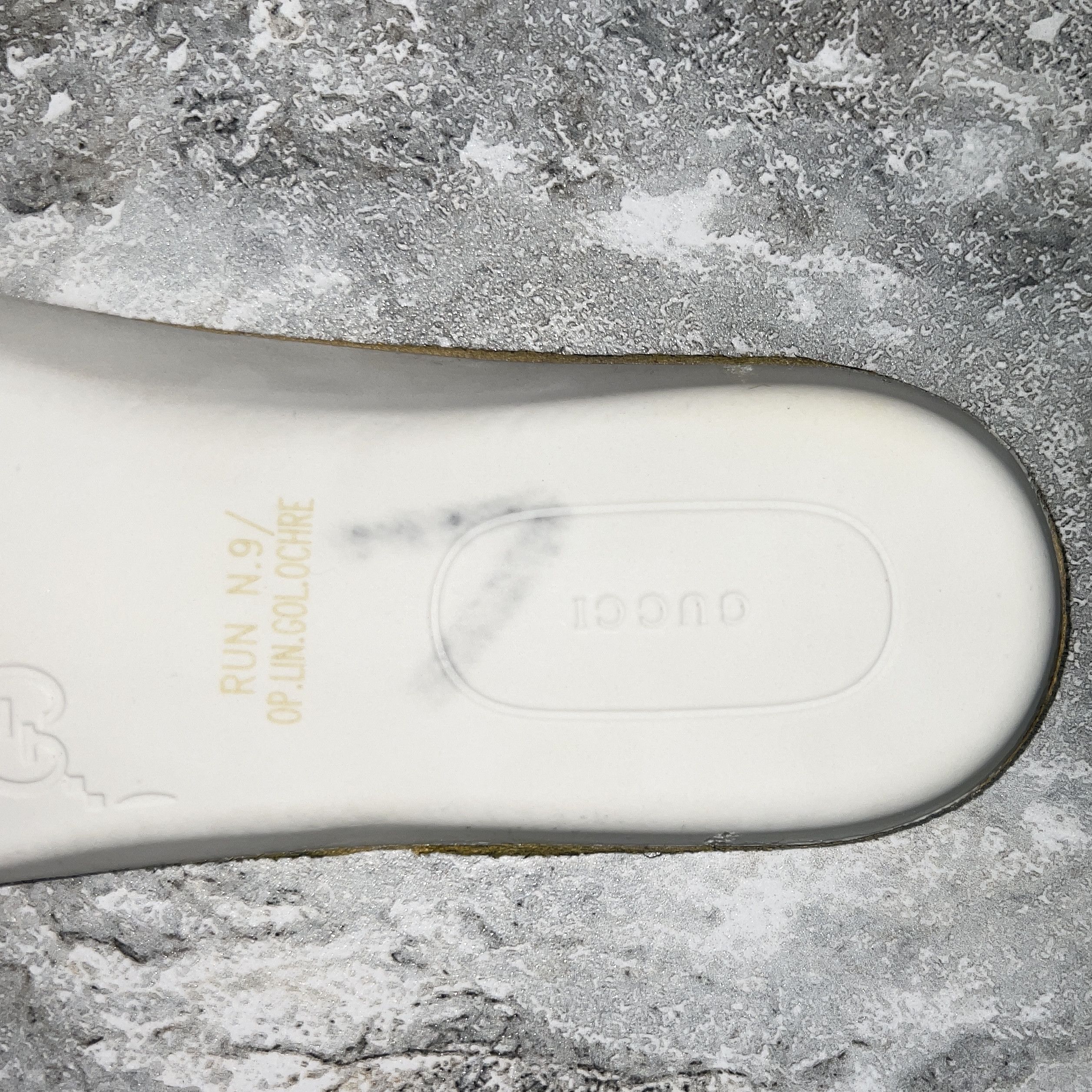 Gucci Gucci Run GG Supreme Monogram Trainers Sneakers Leather Size US 10 / EU 43 - 13 Thumbnail