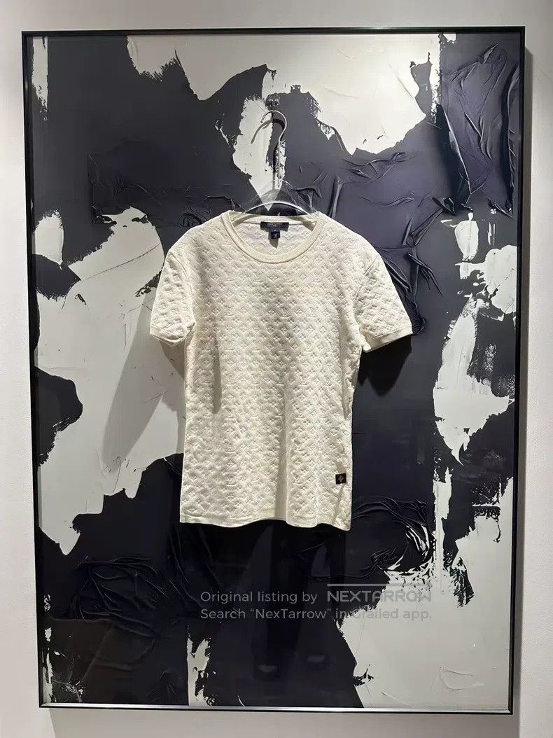 Louis Vuitton Louis Vuitton Patterned embossed knit crew-neck casual sho Size M / US 6-8 / IT 42-44 - 1 Thumbnail