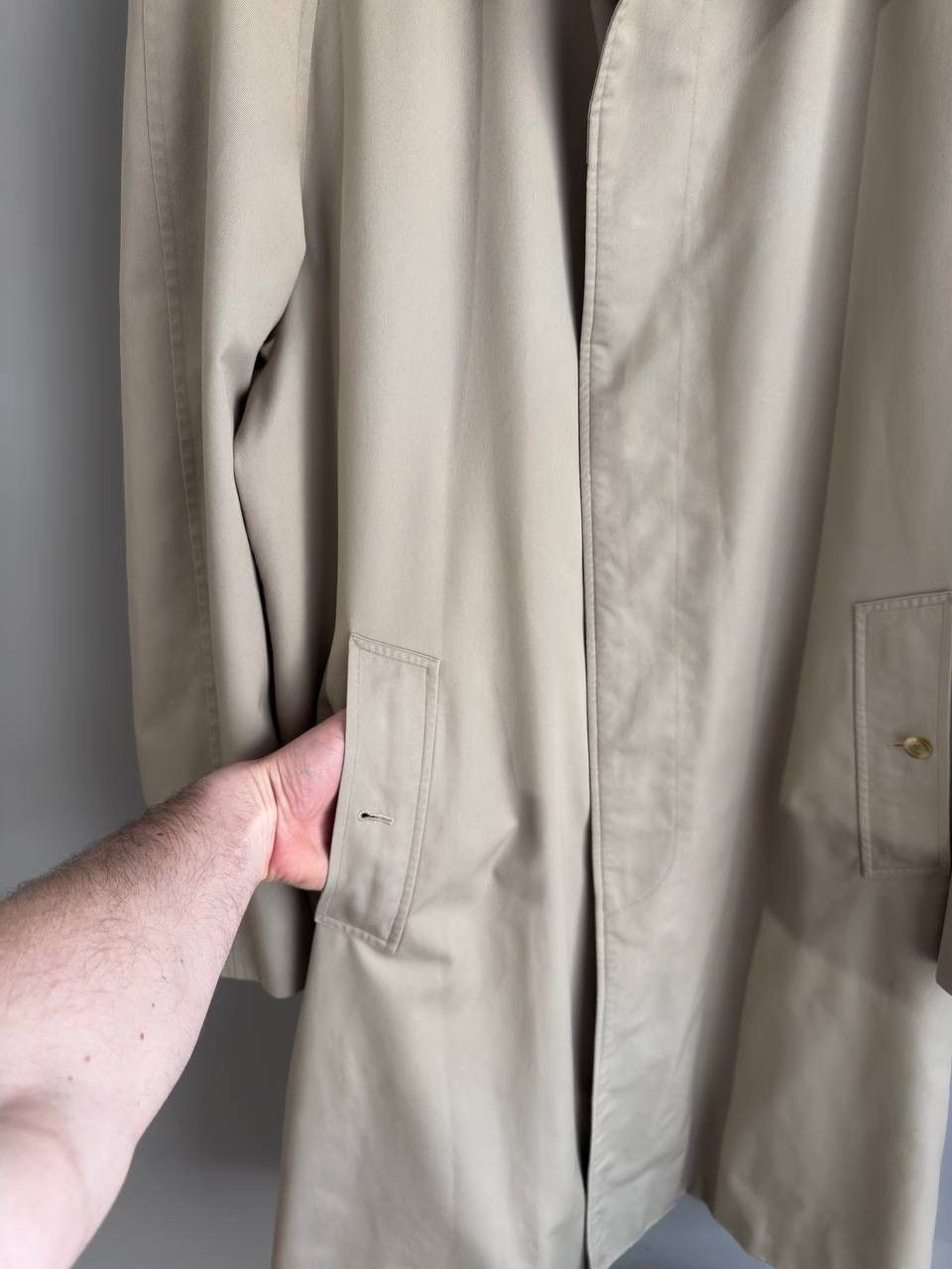 Burberry Burberrys Men's Nova Check Trench Coat, Made in England L Size US L / EU 52-54 / 3 - 8 Thumbnail