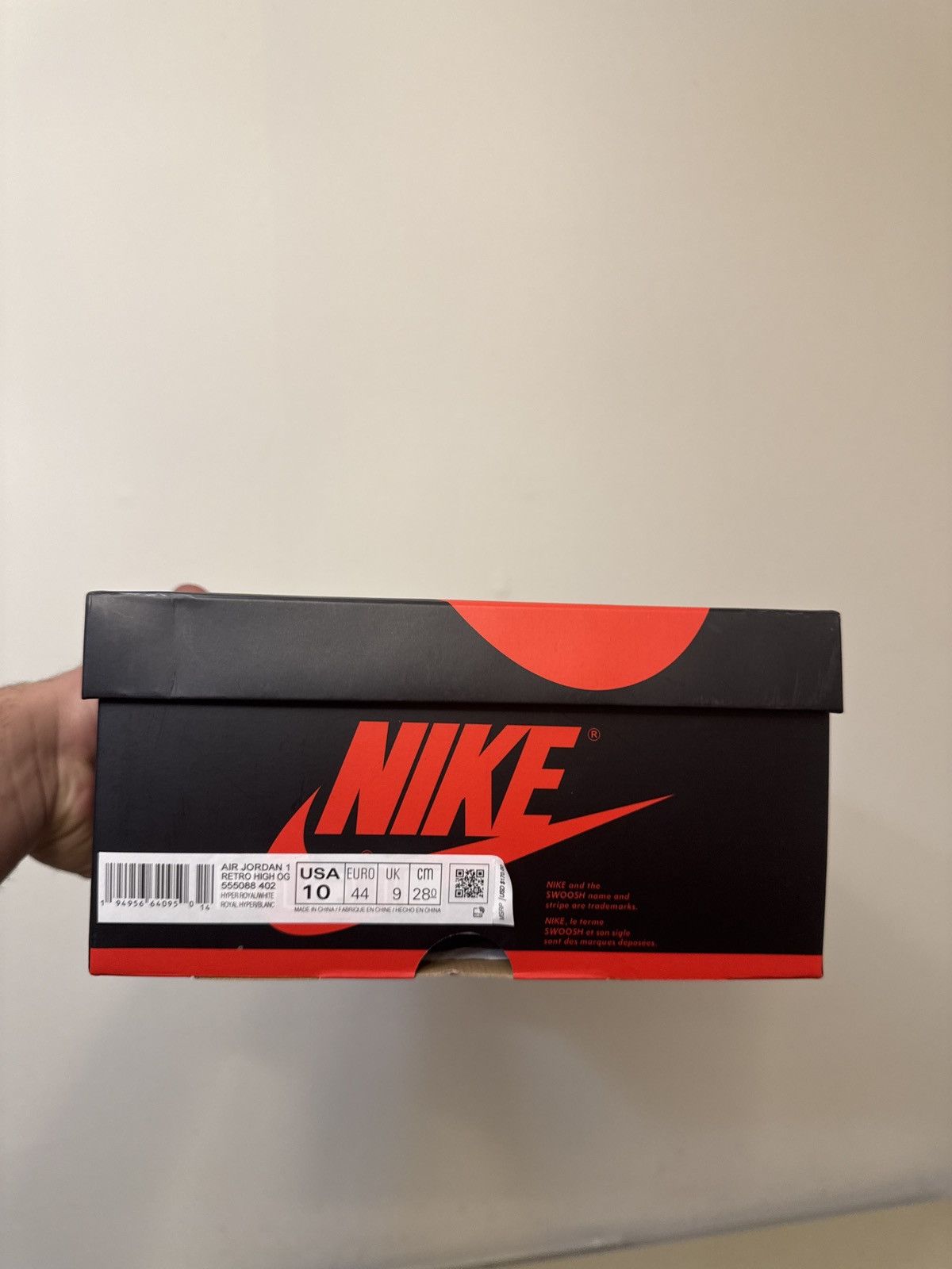 Nike AIR JORDAN 1 RETRO HIGH OG Size US 10 / EU 43 - 1 Thumbnail