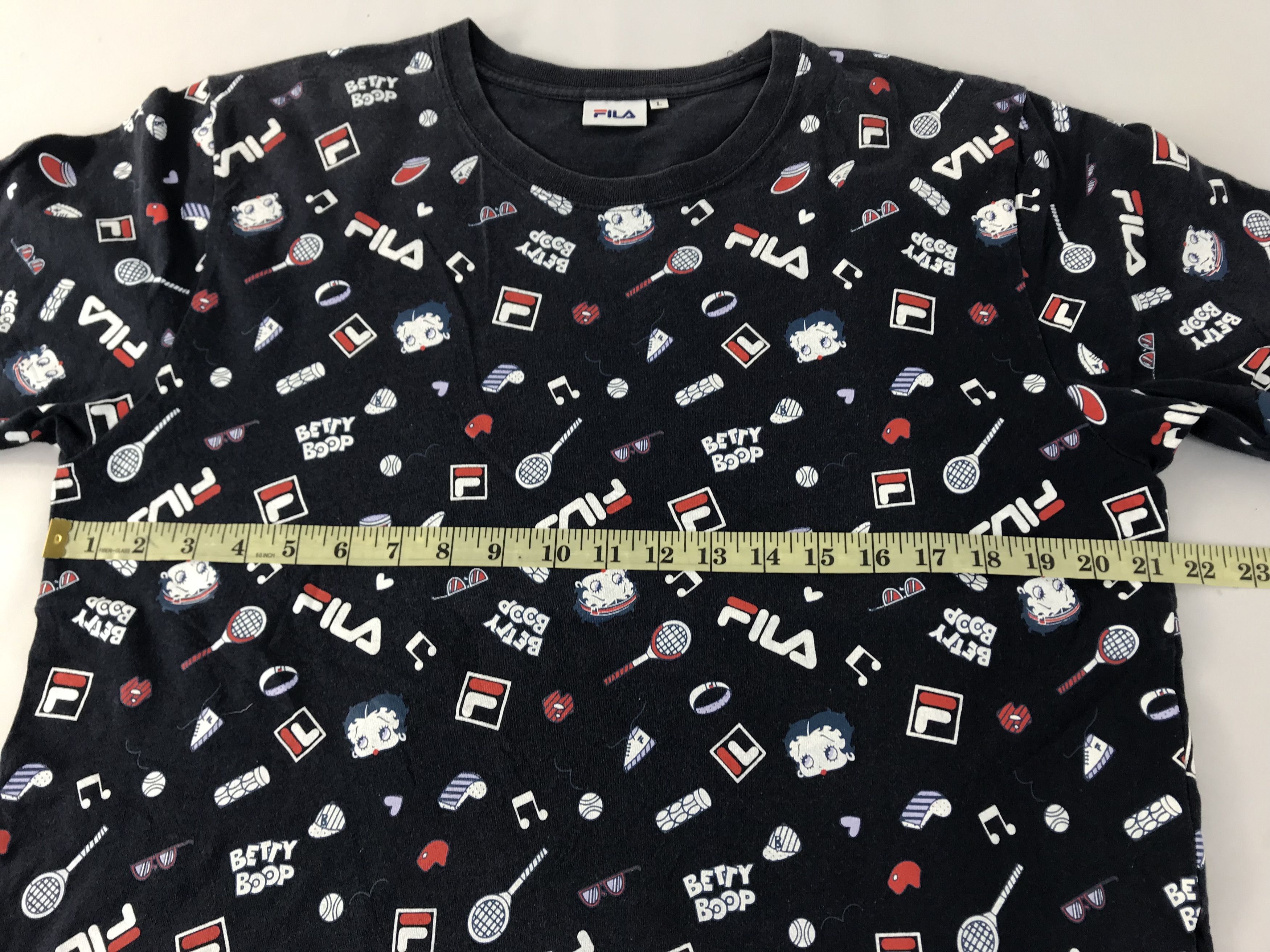 Fila Betty Boop X Fila Over Printed Logo Tee Unisex Size US L / EU 52-54 / 3 - 9 Thumbnail