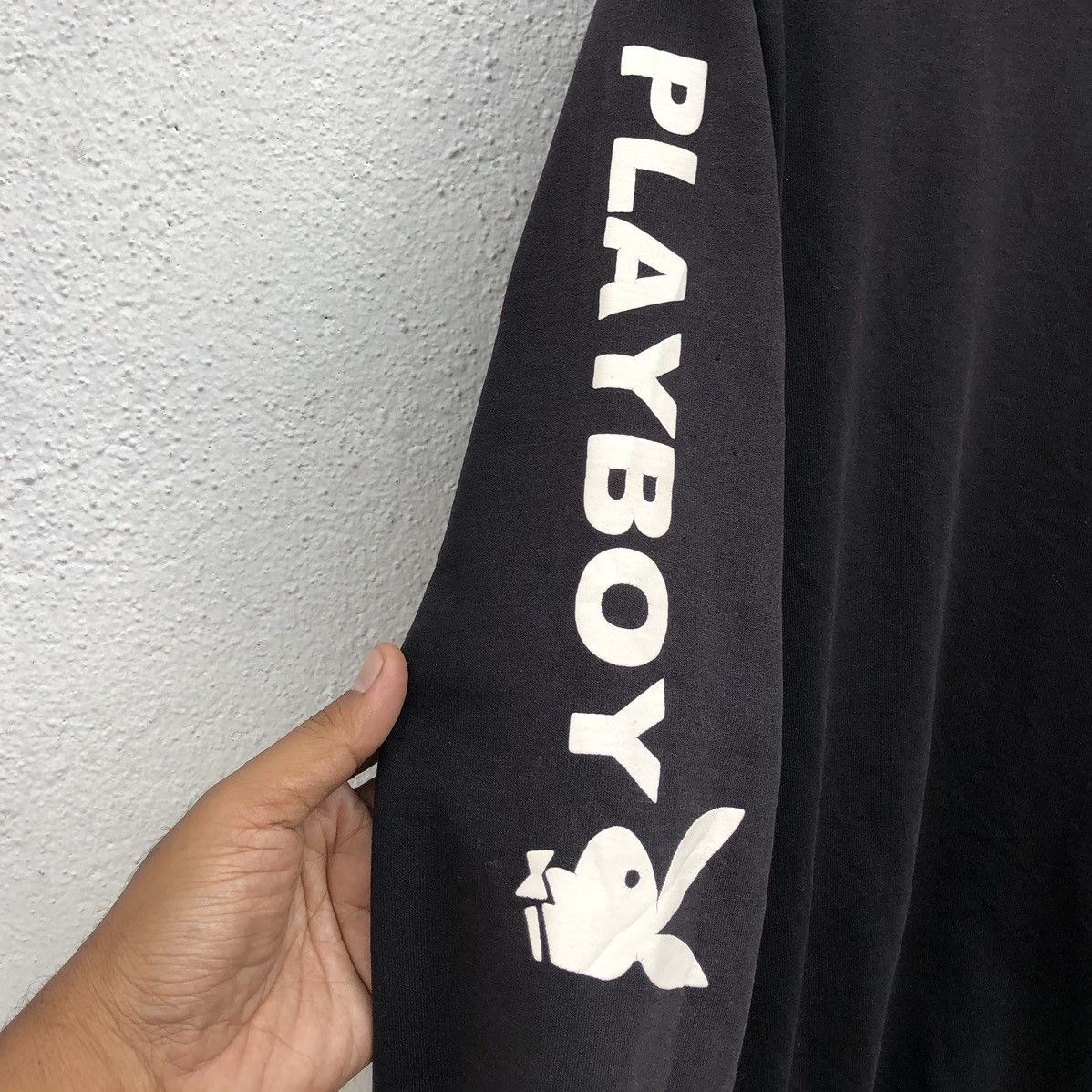 Vintage Vintage 90s Sun Faded PLAYBOY Big Logo Sweatshirt Size US M / EU 48-50 / 2 - 4 Thumbnail