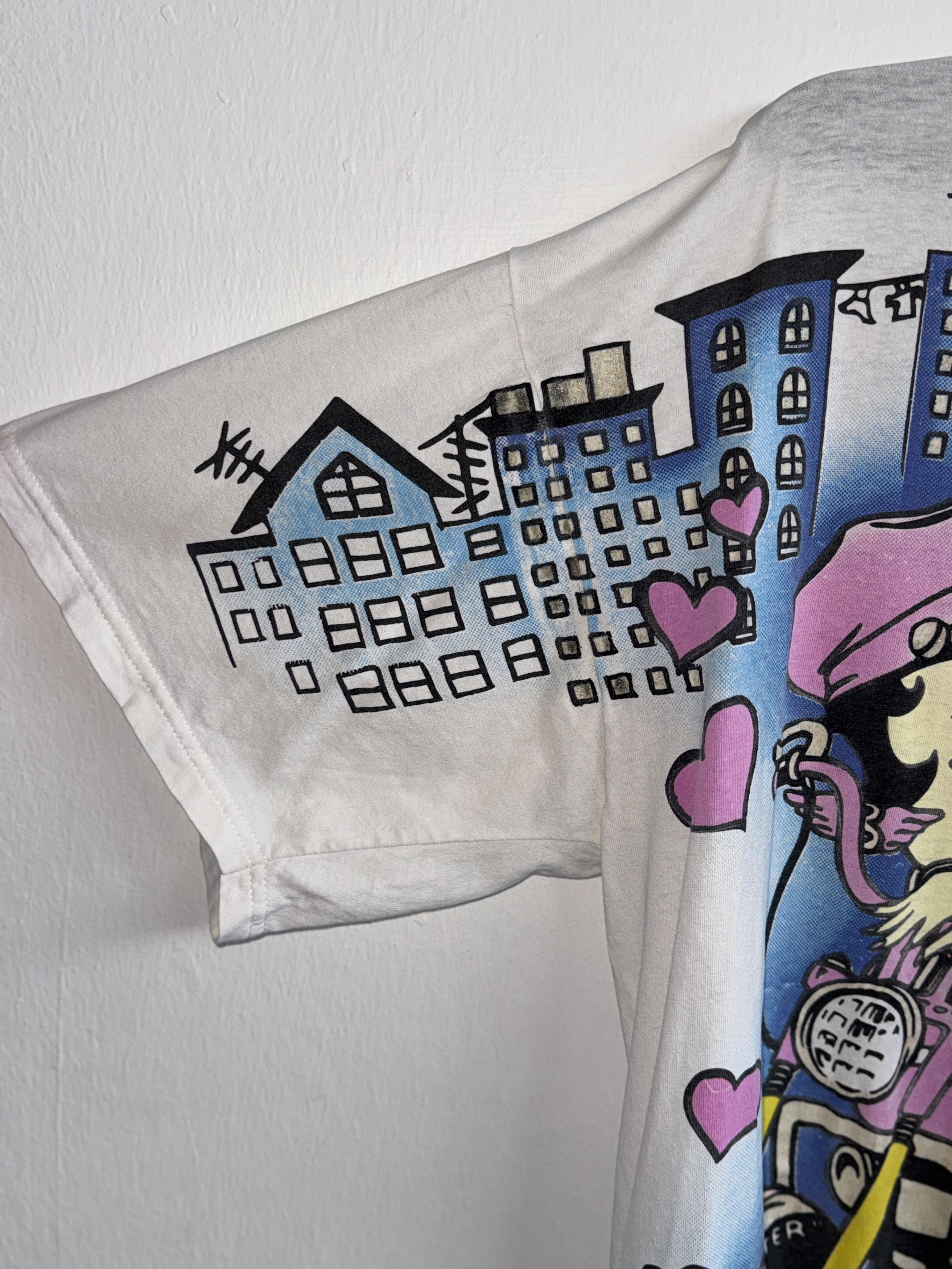Vintage Betty Boop Overprint 1996's Vintage T-Shirt Size US XL / EU 56 / 4 - 4 Thumbnail