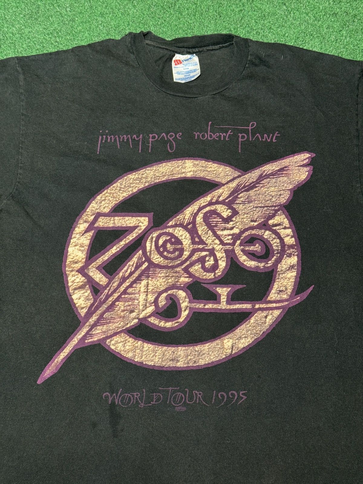 Vintage Vintage 1995 Jimmy Page Robert Plant Zeppelin M/L T Shirt Size US L / EU 52-54 / 3 - 2 Thumbnail