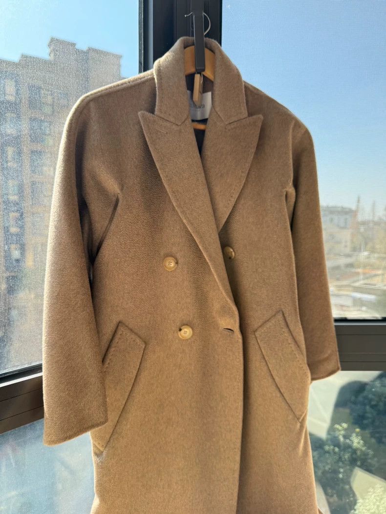 Max Mara Max Mara Coat Size M / US 6-8 / IT 42-44 - 1 Thumbnail