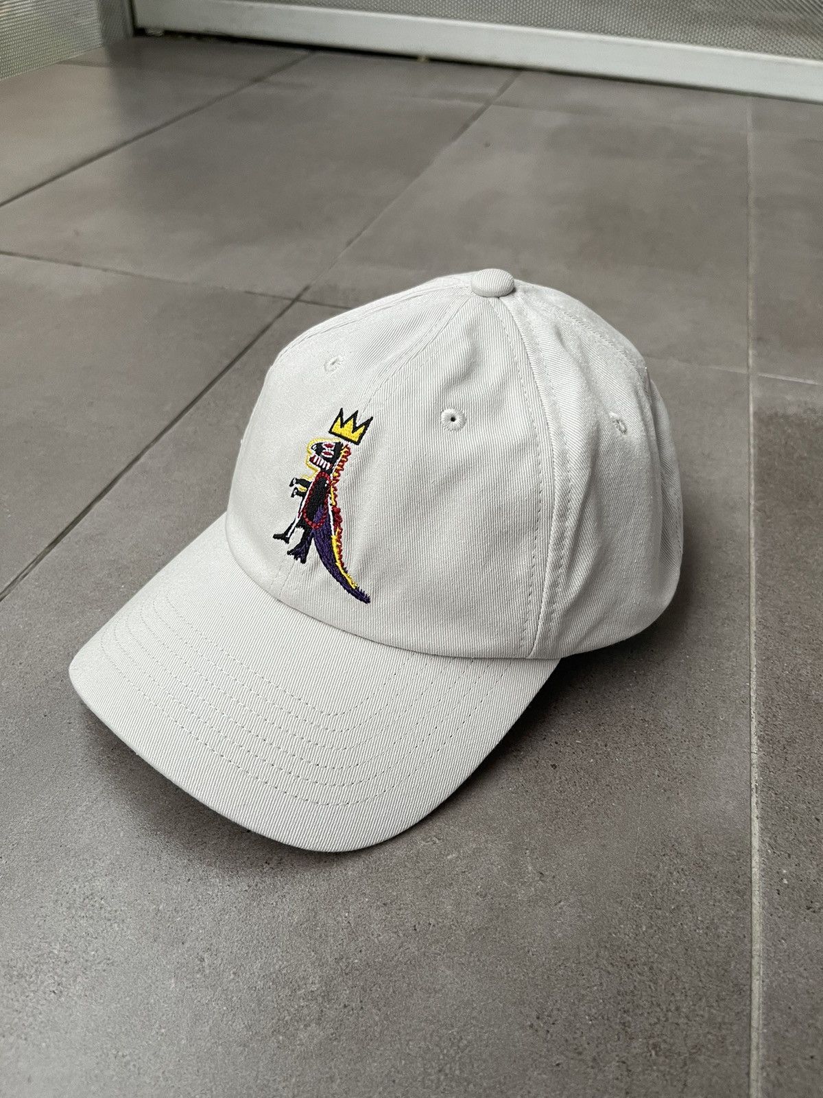 Etudes !DS! SS23 Etudes X Jean Michel Basquiat Booster Cream Cap Size ONE SIZE - 5 Thumbnail