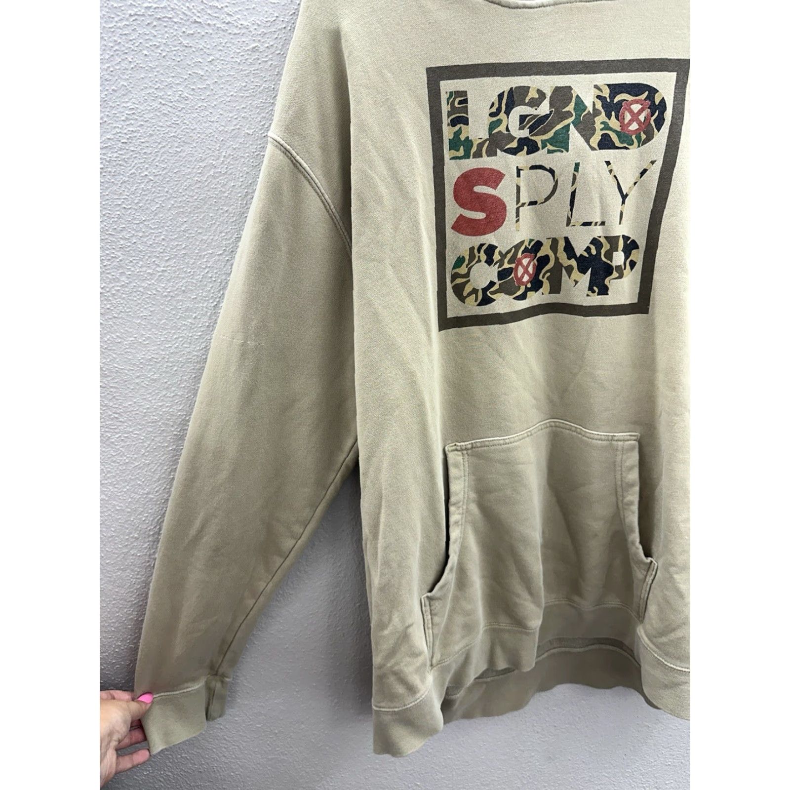 Vintage LGND Supply Co Mens Hoodie XL Tan Logo Pullover Sweatshirt Shirt Size US XL / EU 56 / 4 - 2 Thumbnail