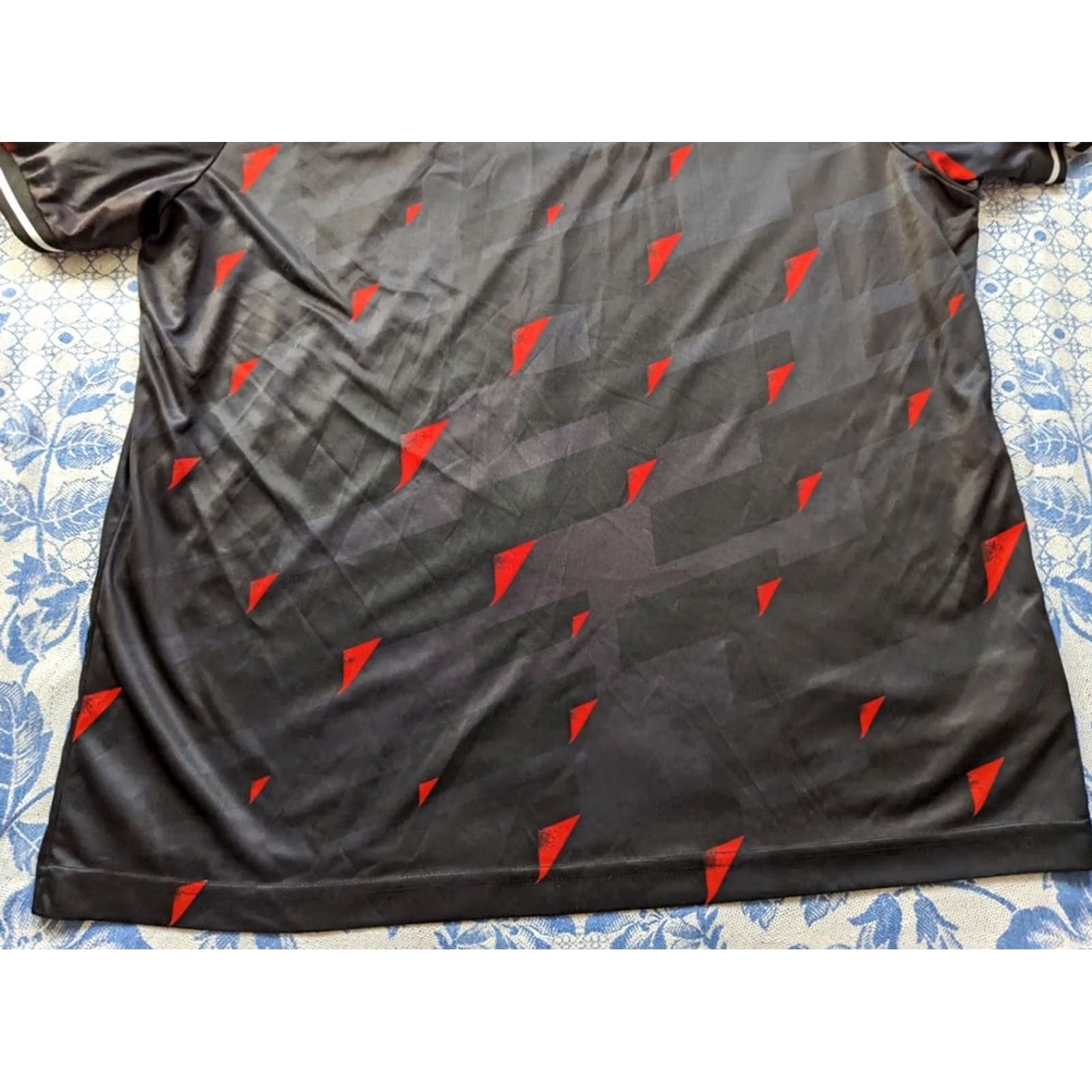 Umbro Umbro Carling Jersey Mens Size XL Black Shirt Men XL Black Umbro Carling Jersey Size US XL / EU 56 / 4 - 7 Thumbnail