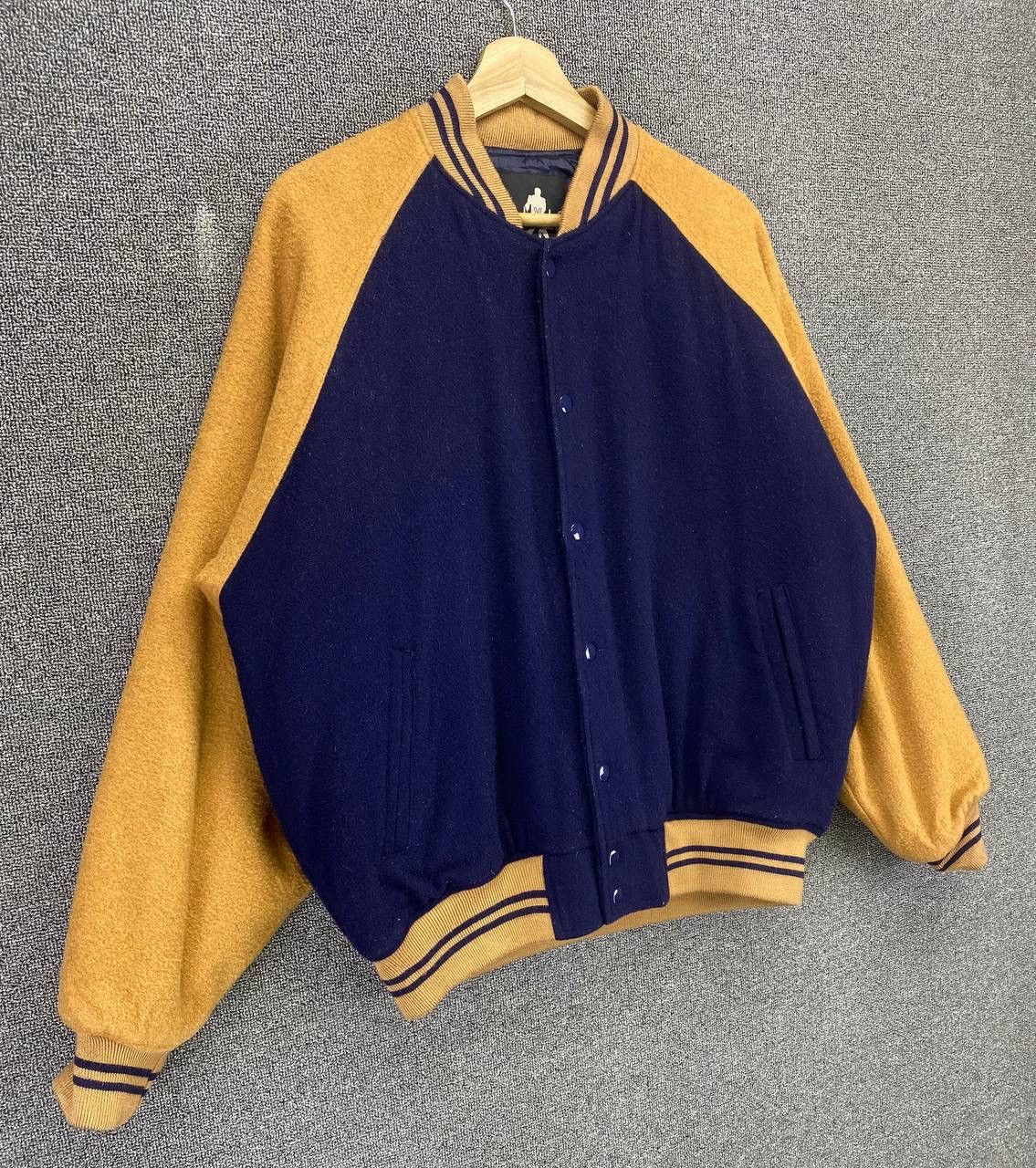 Band Tees Vintage Elvis Presley Punk Rock Band Wool Varsity Jacket Size US L / EU 52-54 / 3 - 6 Thumbnail