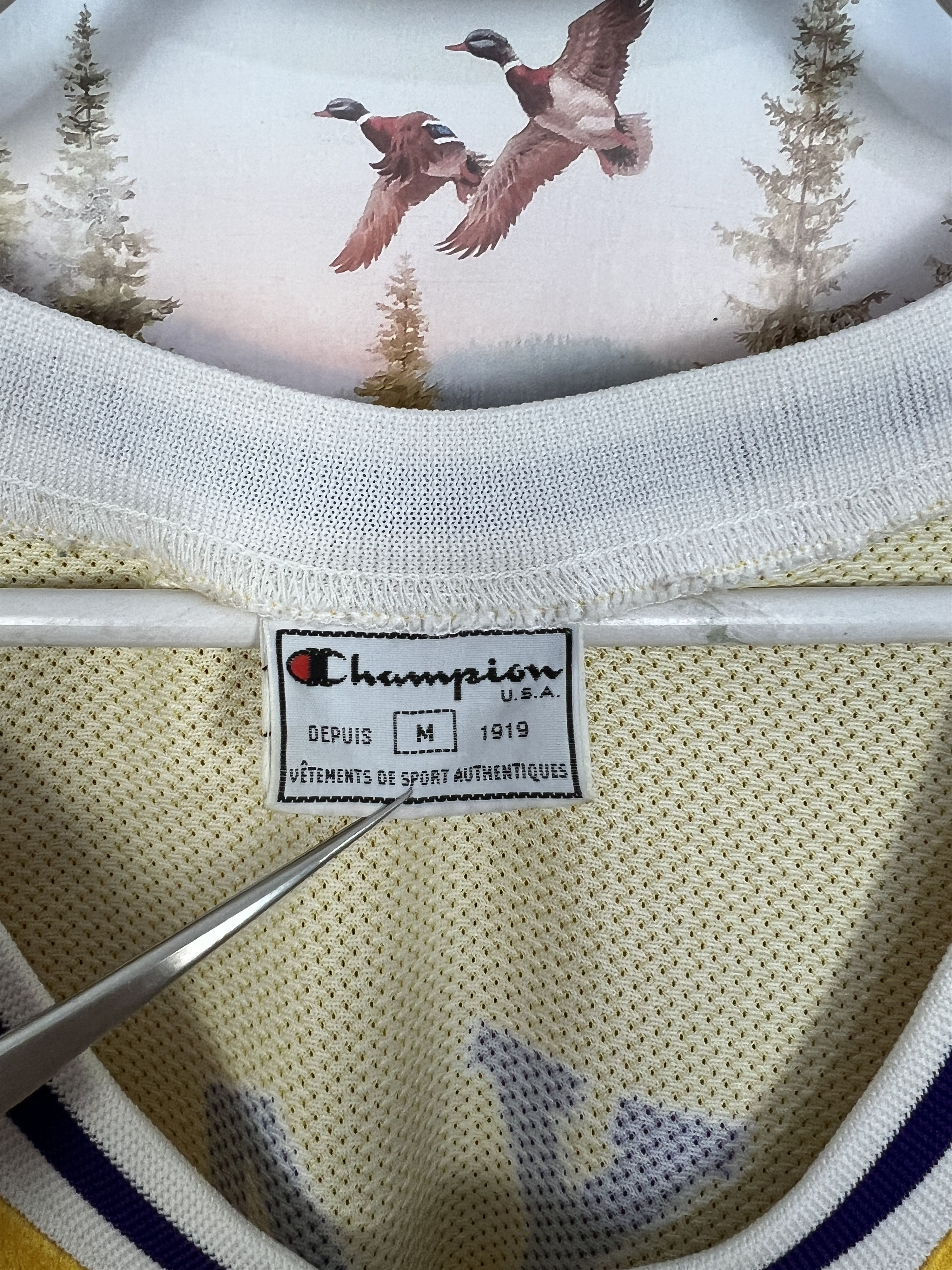 Champion Vintage Los Angeles Lakers NBA #8 Bryant GOAT Jersey Tee Size US M / EU 48-50 / 2 - 7 Thumbnail