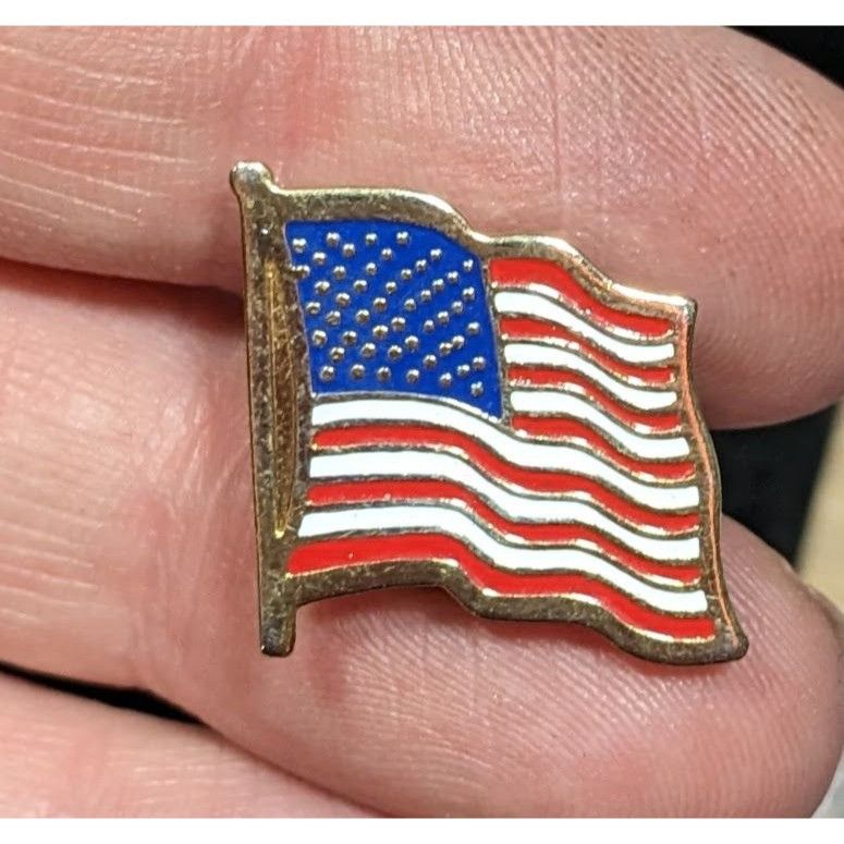 Other Patriotic Red White And Blue Enamel On Gold Tone Metal Unite Size ONE SIZE - 3 Thumbnail
