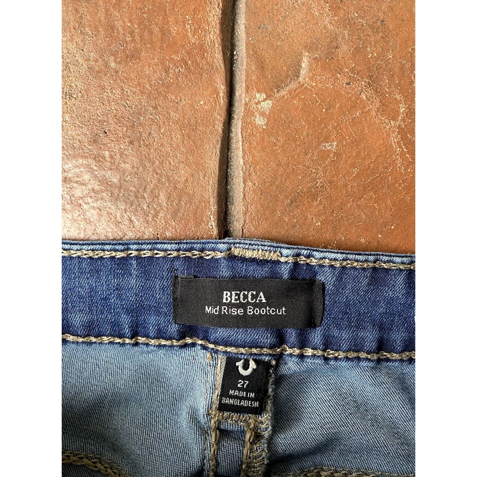 True Religion True Religion Becca Bootcut Jeans Women 27x30.5 Blue Mid Rise Stitch Size 27" / US 4 / IT 40 - 2 Thumbnail