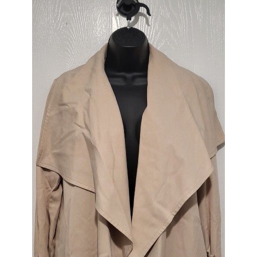 Club Monaco Club Monaco Shawl Collar Trench Coat Women Sz S Tan Designer Size S / US 4 / IT 40 - 2 Thumbnail