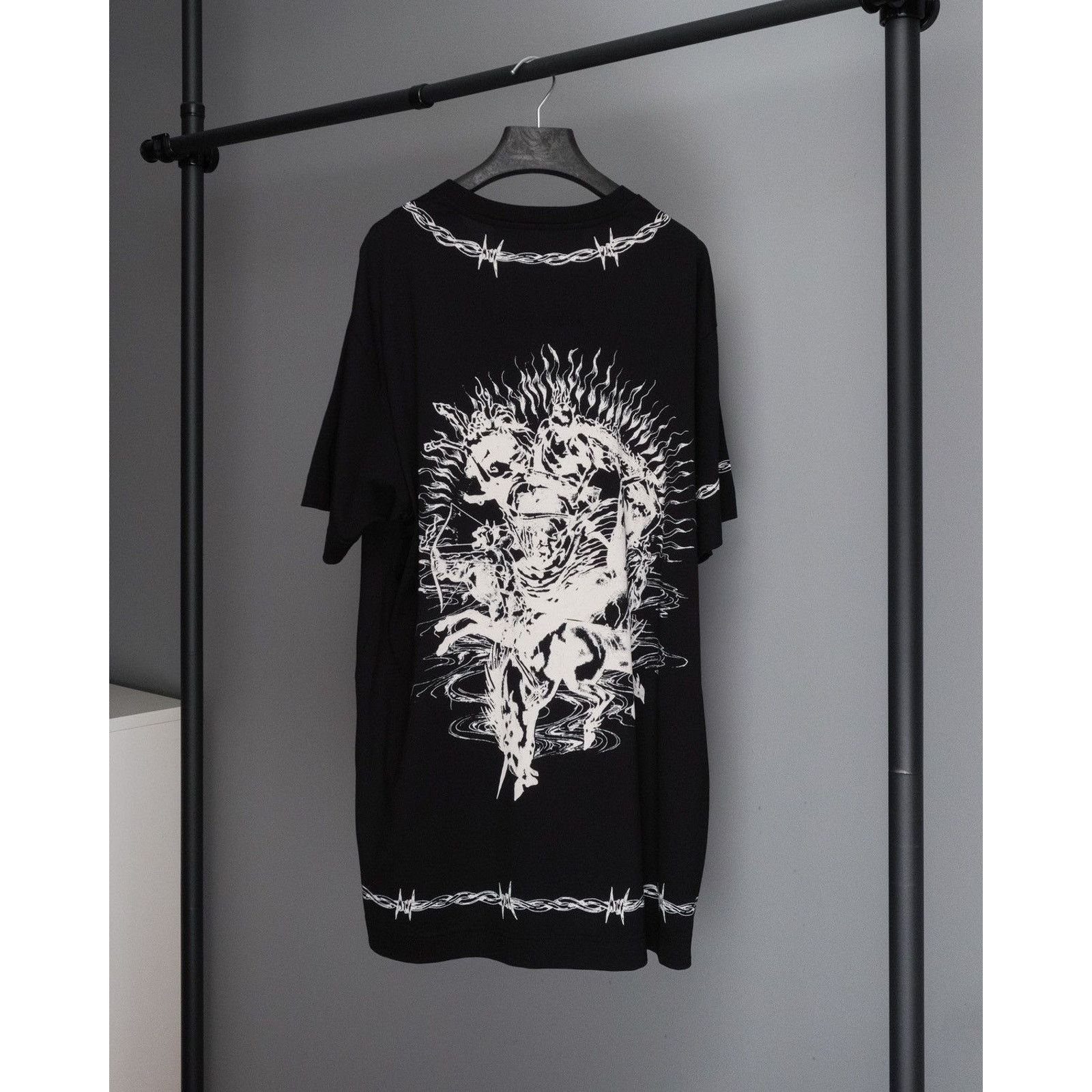 Givenchy Givenchy barbed black gothic printed tee oversized shirt Size US L / EU 52-54 / 3 - 10 Thumbnail