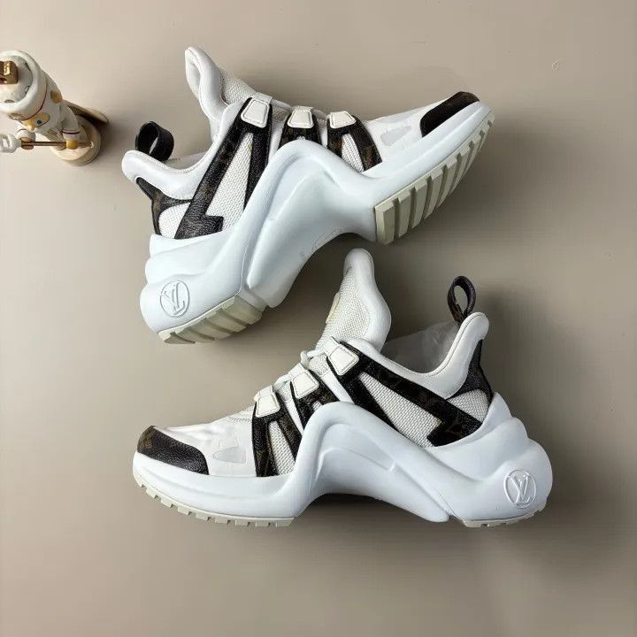 Louis Vuitton Louis Vuitton Archlight Casual Sneakers for Women -2508 Size US 5 / IT 35 - 5 Thumbnail