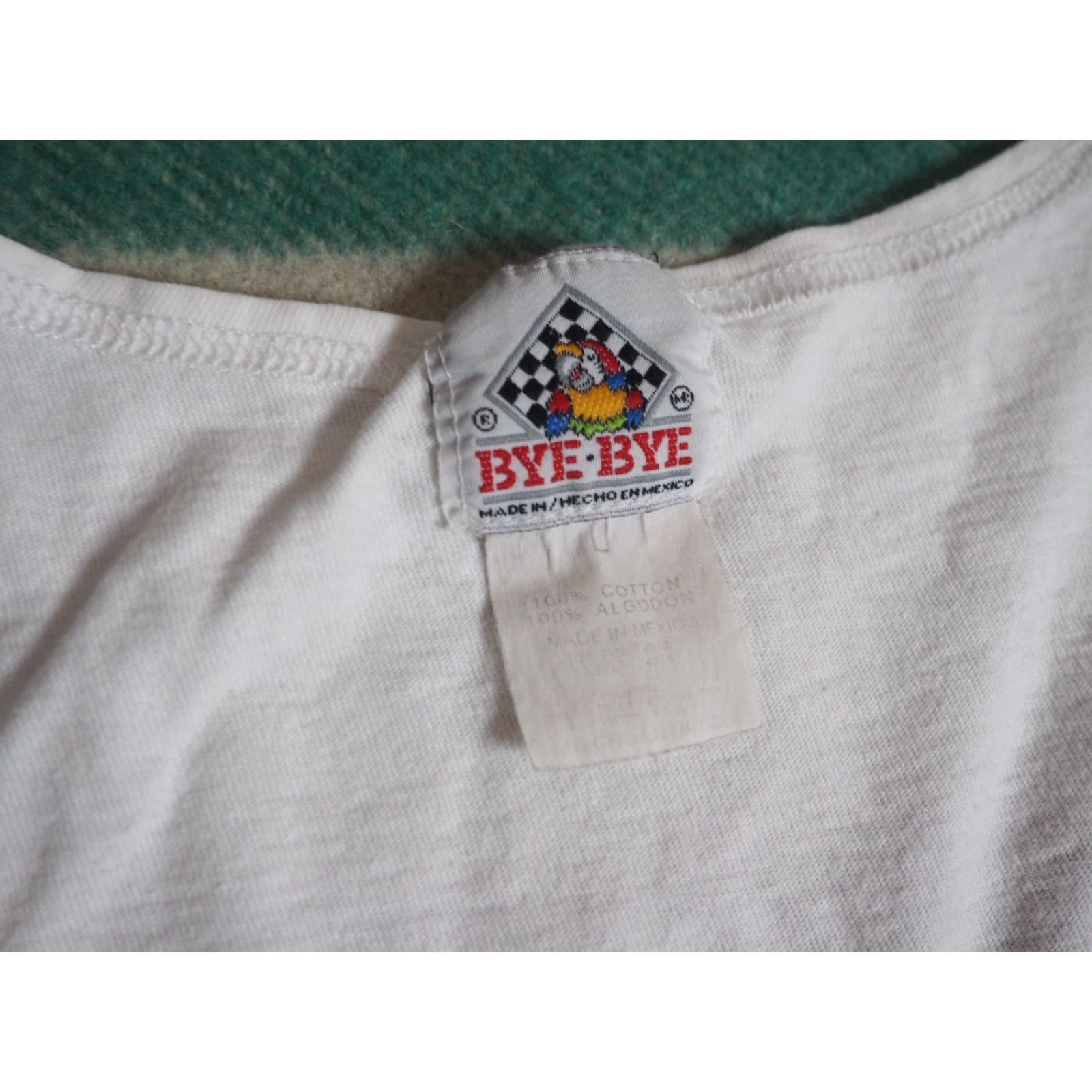 Vintage VINTAGE 90s Bye Bye Puerto Vallarta Mexico Fish Graphic Print White Tank Top T-Shirt L Mens Size US L / EU 52-54 / 3 - 4 Thumbnail