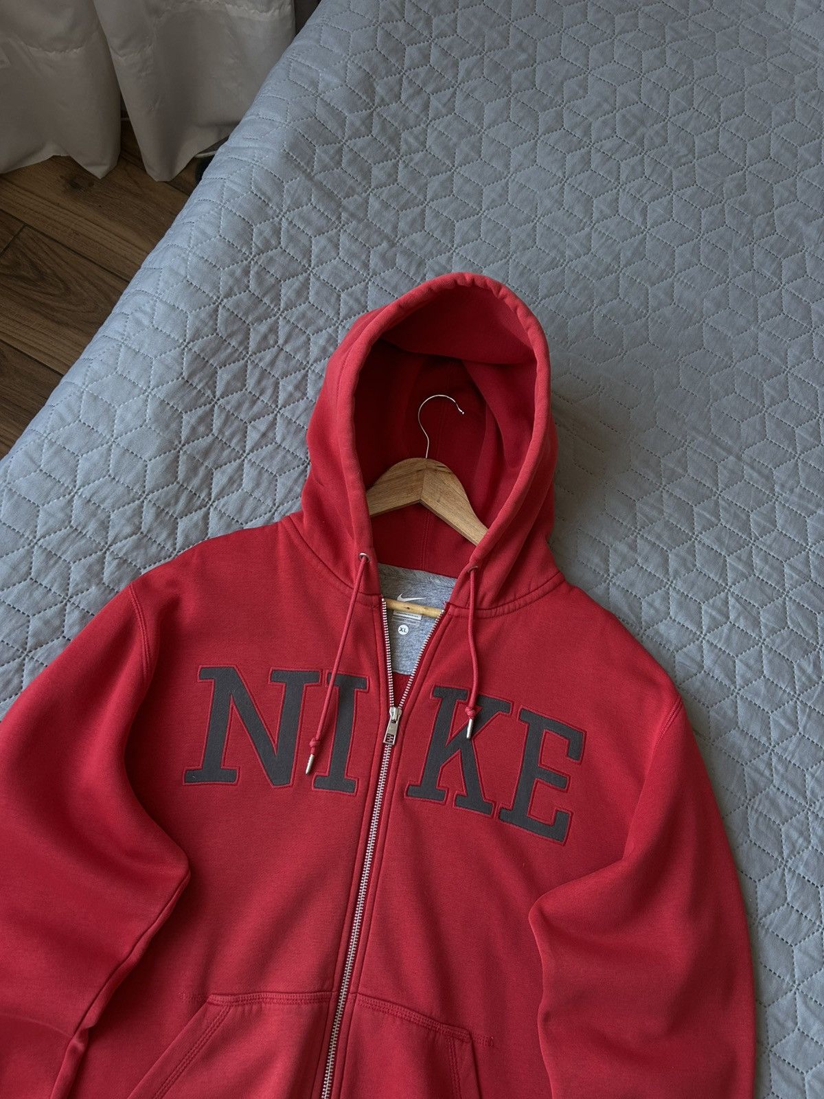 Nike Nike Vintage 2000’s Big logo red hoodie Size US XL / EU 56 / 4 - 6 Thumbnail