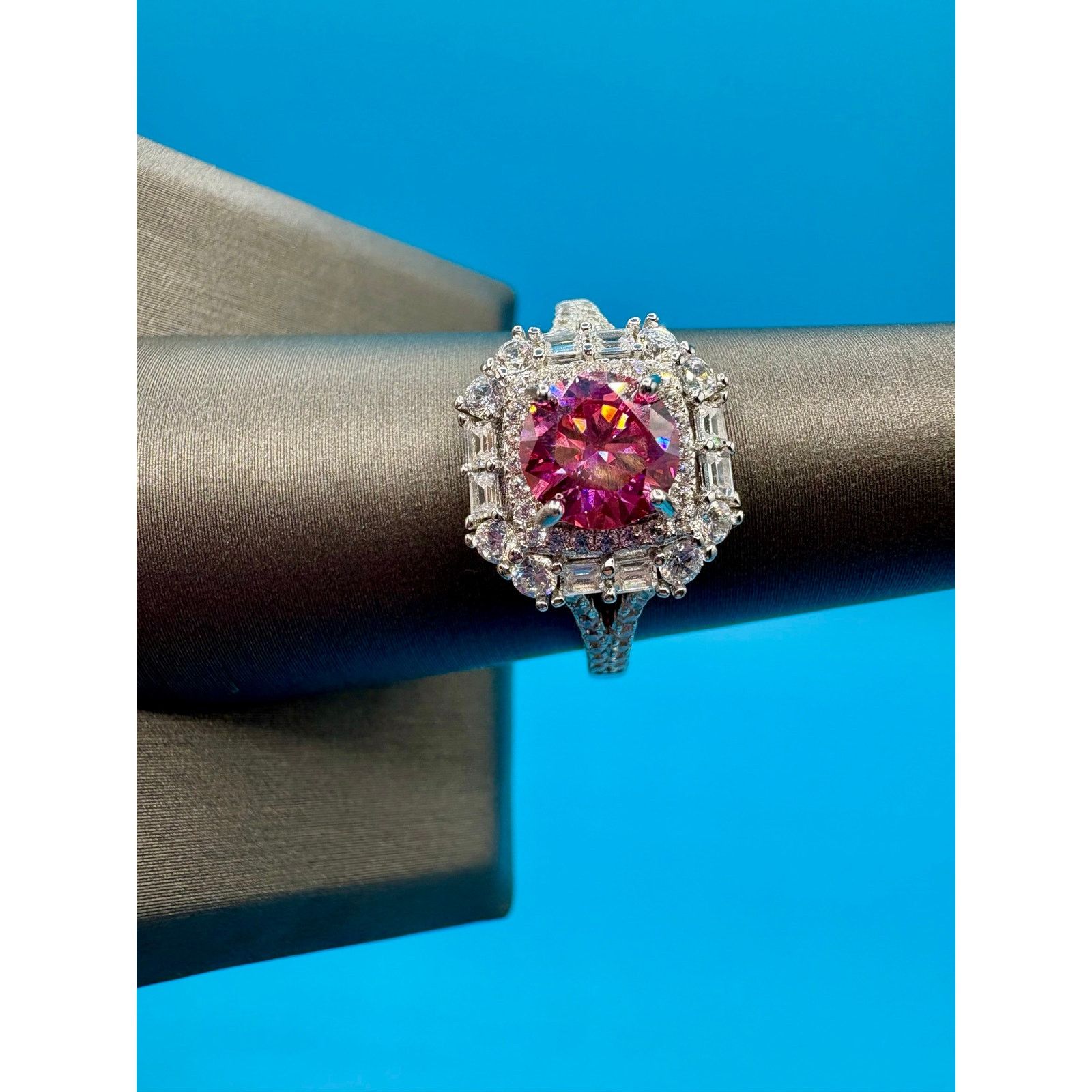 Jewelry New 2CT Pink & White Moissanite Ring in 925 Silver -Sz. 8.25 Size ONE SIZE - 10 Thumbnail