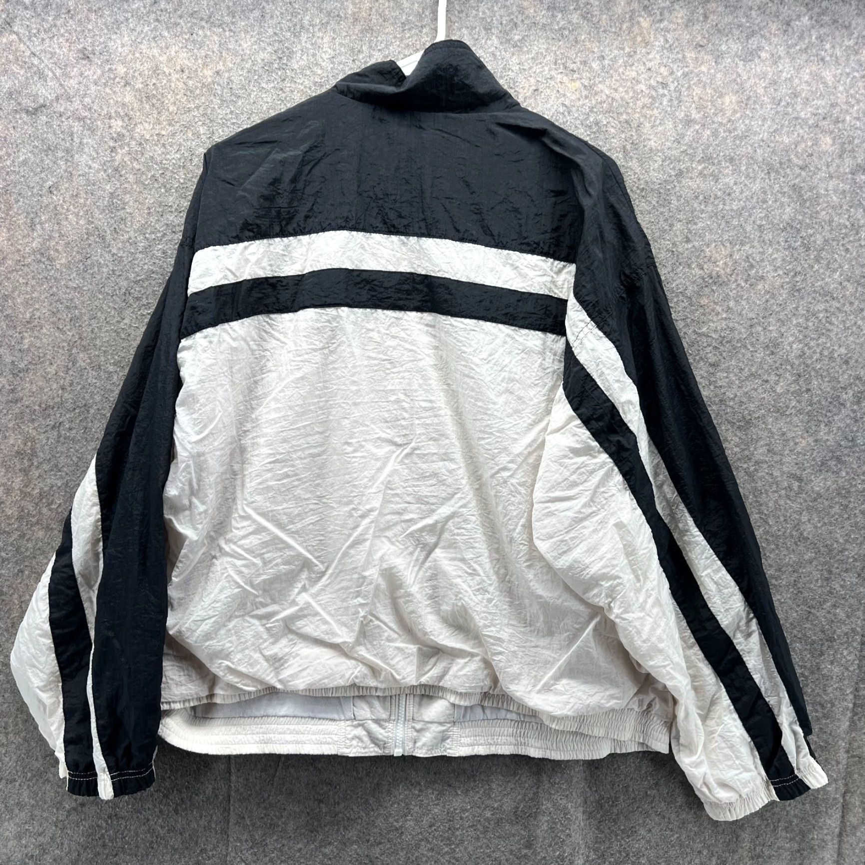 Reebok VINTAGE Reebok Jacket Mens XL Black White Full Zip Windbreaker Bomber 90s Track Size US XL / EU 56 / 4 - 2 Thumbnail