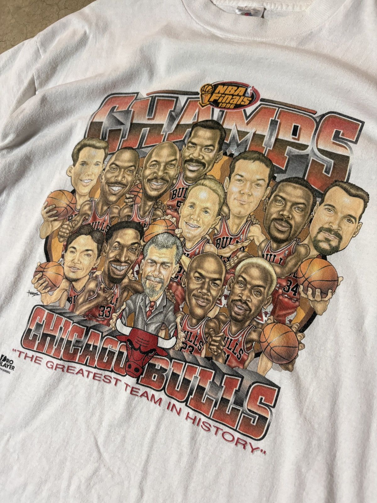 Fruit Of The Loom Vintage 90s Chicago Bulls NBA Finals Champs 1996 Tee T-shirt Size US XL / EU 56 / 4 - 2 Thumbnail