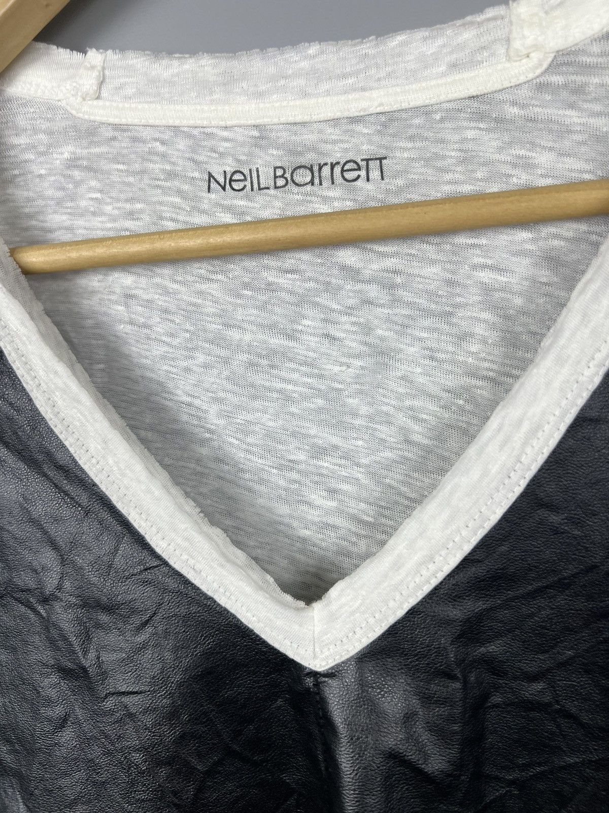 Neil Barrett NEIL BARRET V-NECK GLAM TEE RARE Size US M / EU 48-50 / 2 - 3 Thumbnail