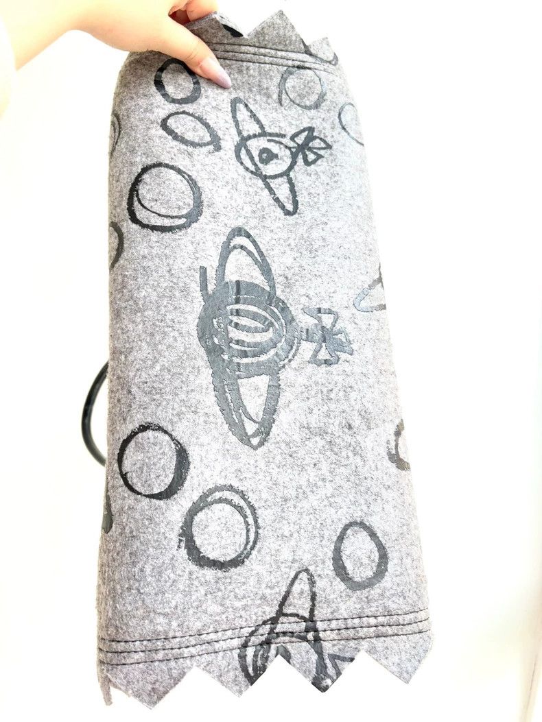 Vivienne Westwood Vivienne Westwood size os Grey Saturn graffiti lace felt ba Size ONE SIZE - 3 Thumbnail