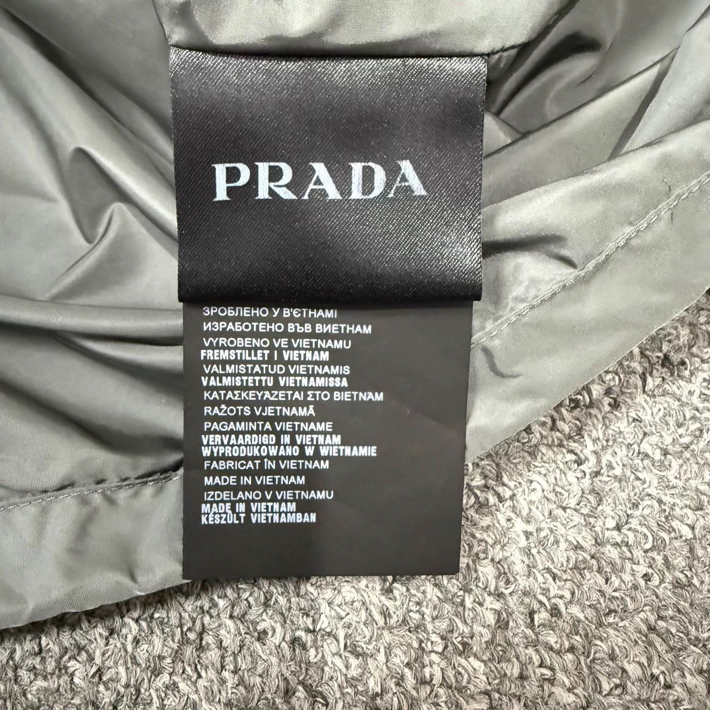 Prada Prada Gray Zipper-Hooded Jacket 54 99 New Size US L / EU 52-54 / 3 - 4 Thumbnail